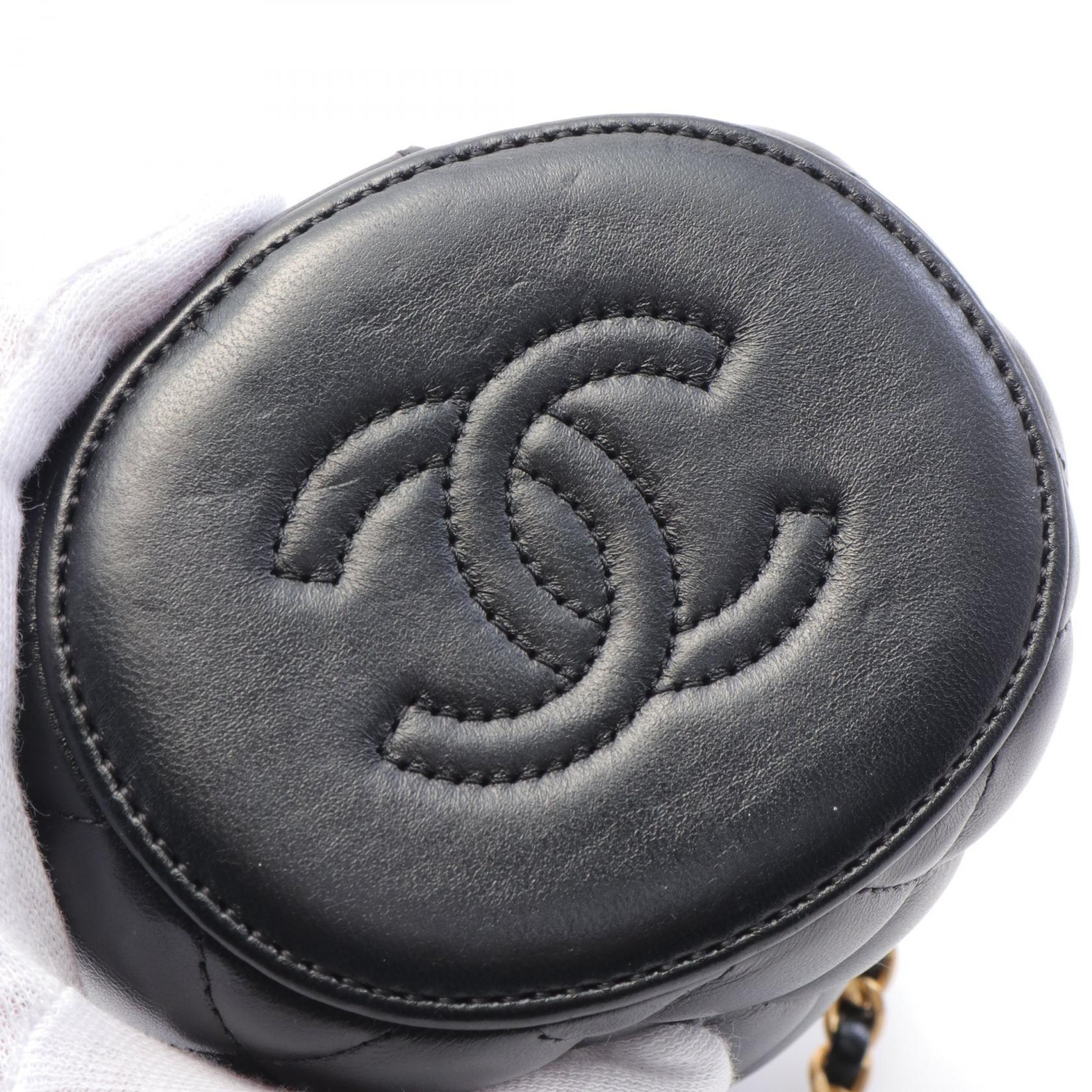 Chanel CC Matelasse Vanity Bag  Leather Vanity Bag in Great Condition