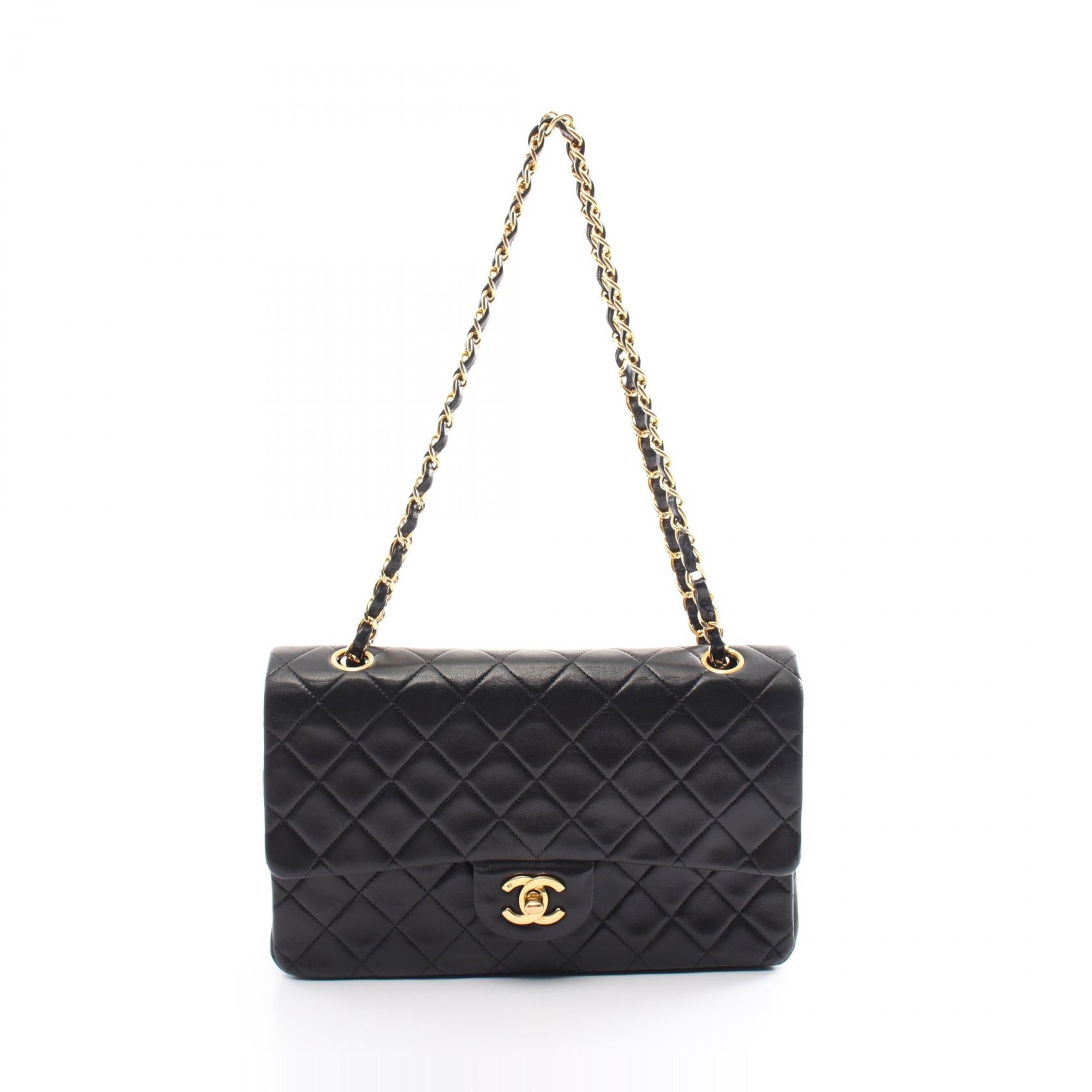 Chanel Medium Classic Double Flap Bag  Leather Shoulder Bag A01112 in Very Good Condition