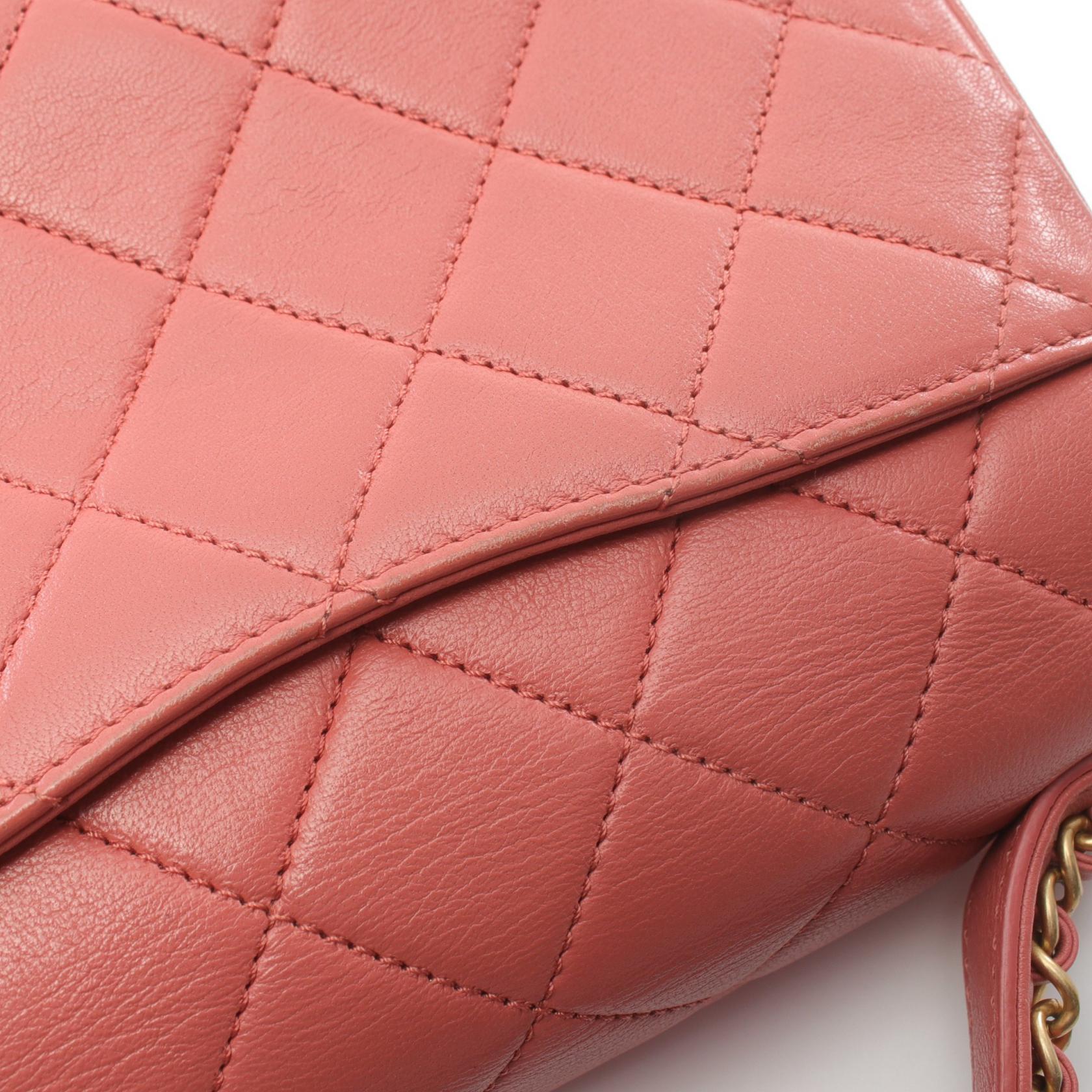 Chanel 19 Lambskin Shoulder Bag Pink