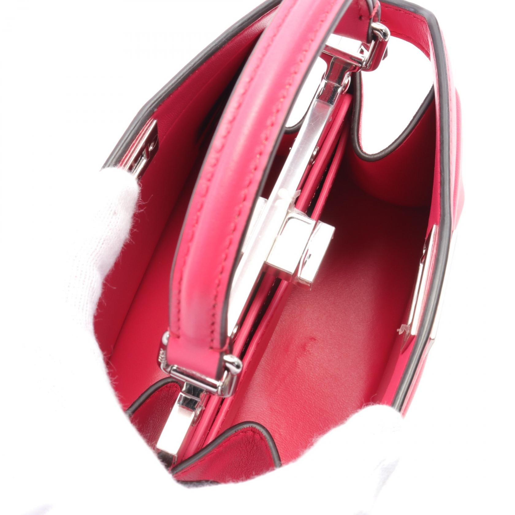 Fendi Peekaboo ISeeU Leather Handbag Pink