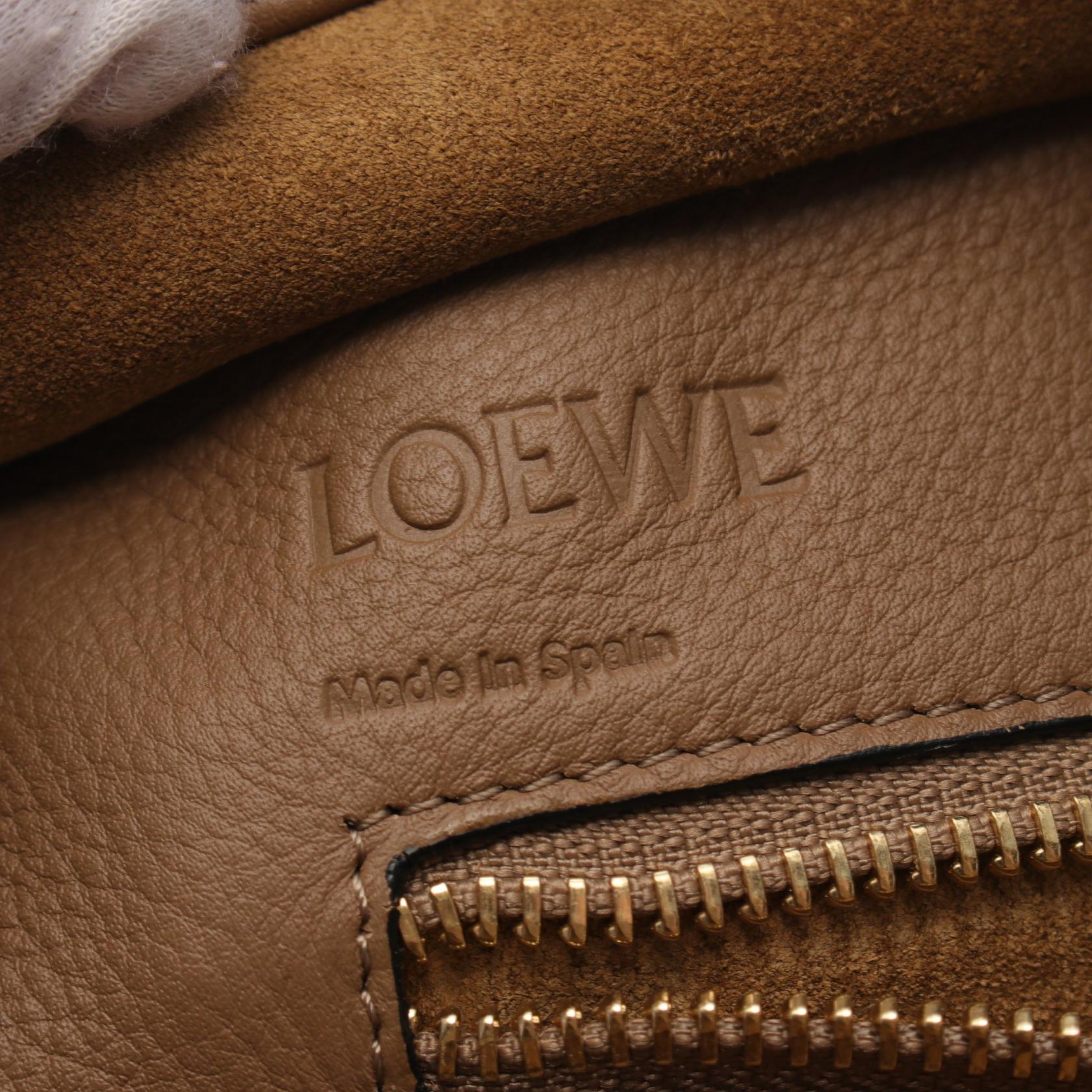 Loewe Leather Amazona 28 Handbag Brown