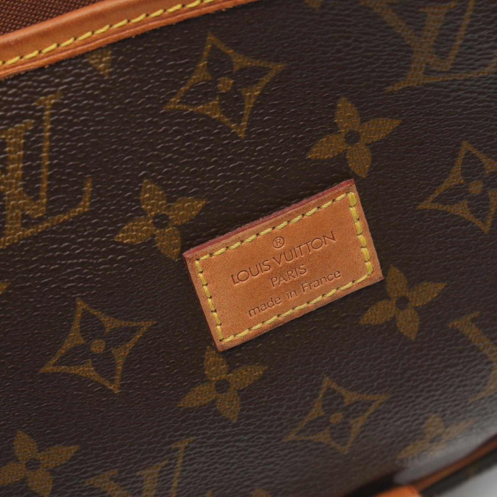 Louis Vuitton Monogram Saumur 30 Shoulder Bag M42256