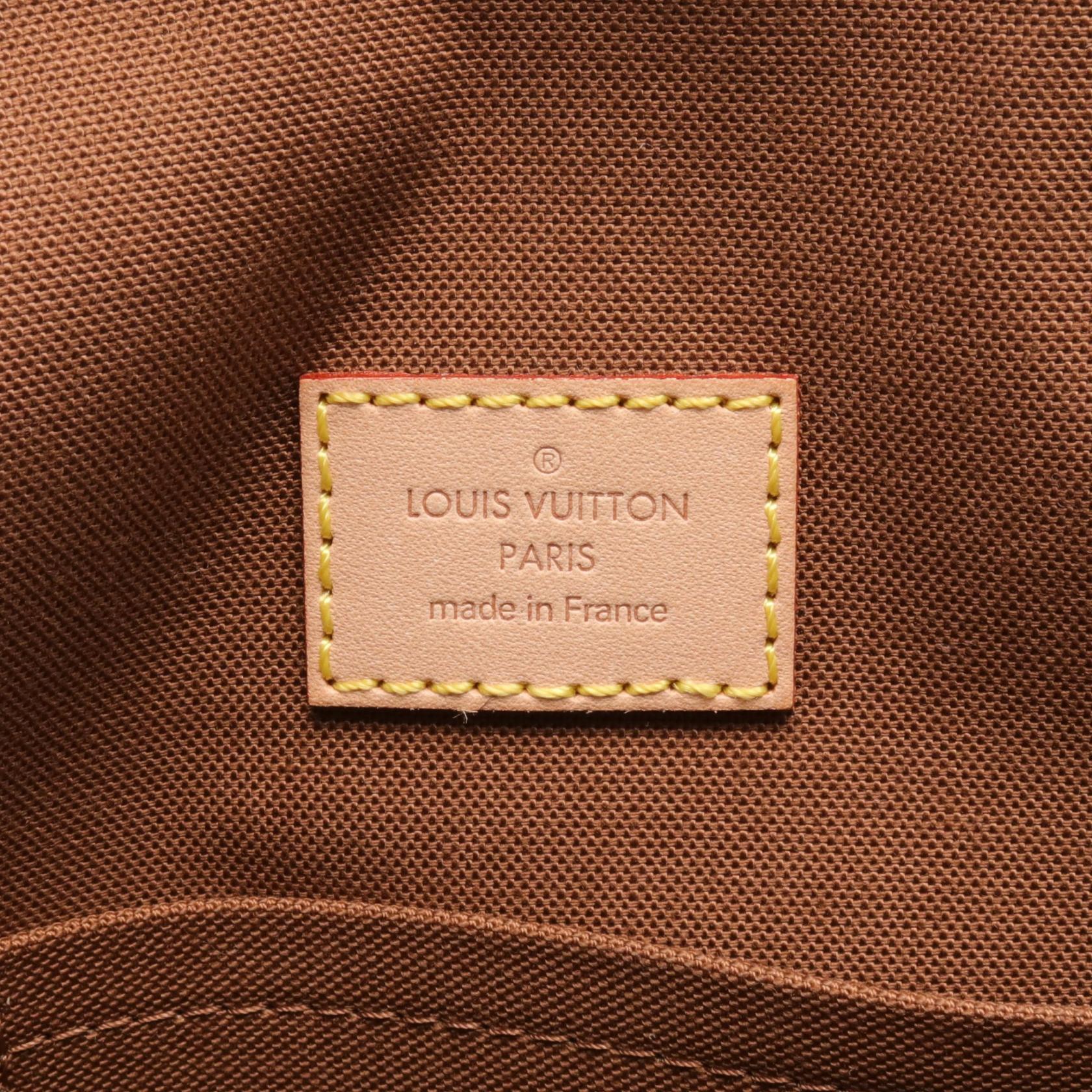 Louis Vuitton Monogram Messenger PM Bag M40106