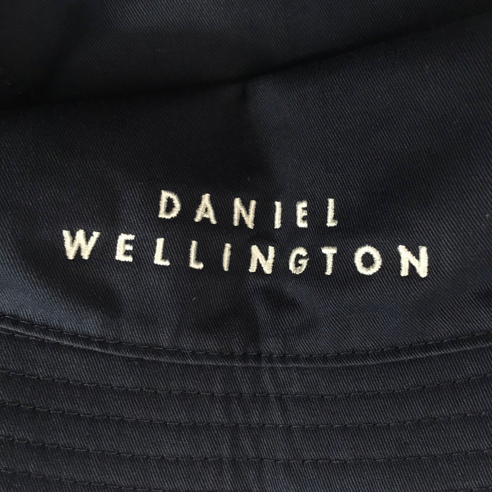 Daniel Wellington Reversible Cotton Bucket Hat DW02300006