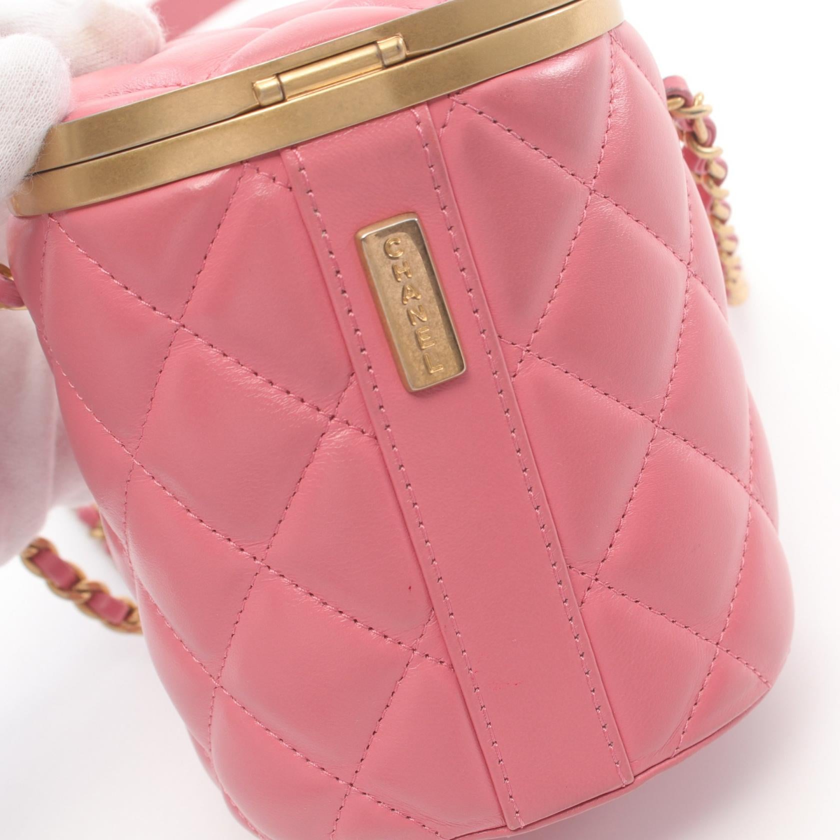 Chanel Lambskin Matelasse Shoulder Bag Pink