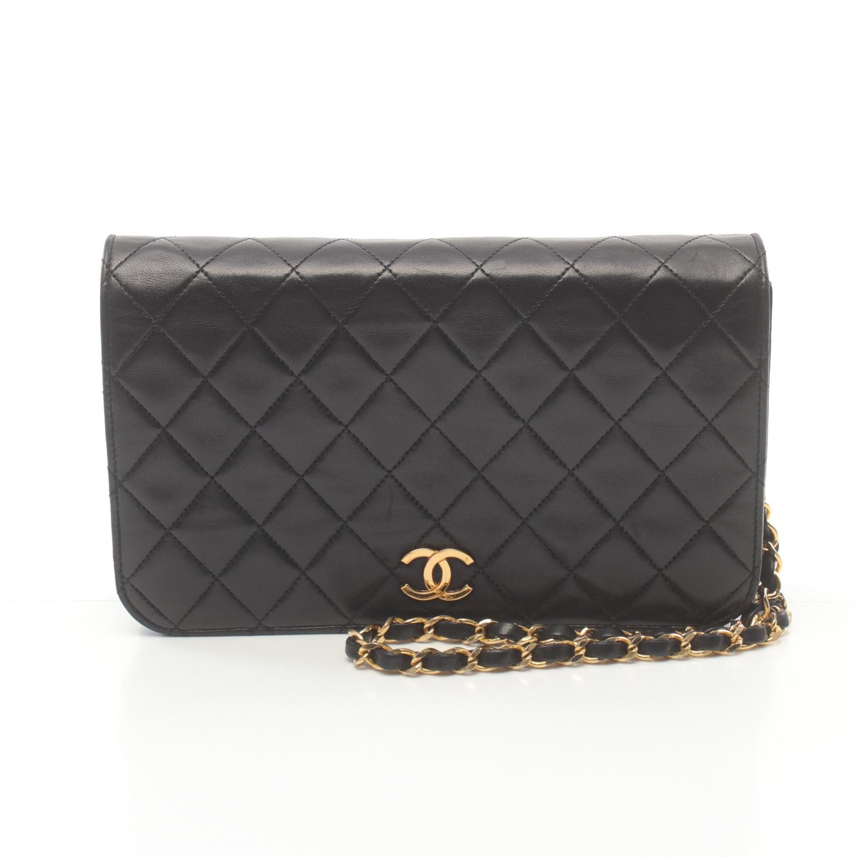 Chanel Matelasse Lambskin Shoulder Bag Black