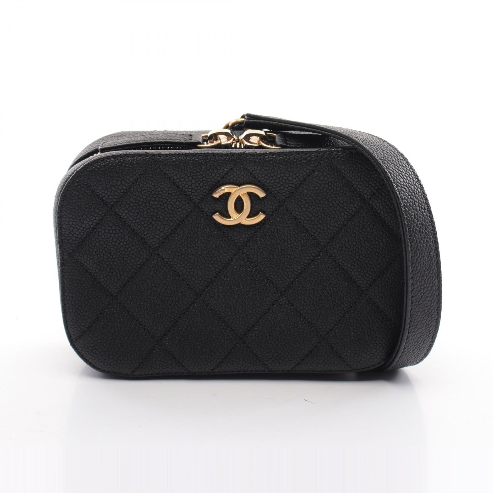 Chanel Matelasse Leather Shoulder Bag Black