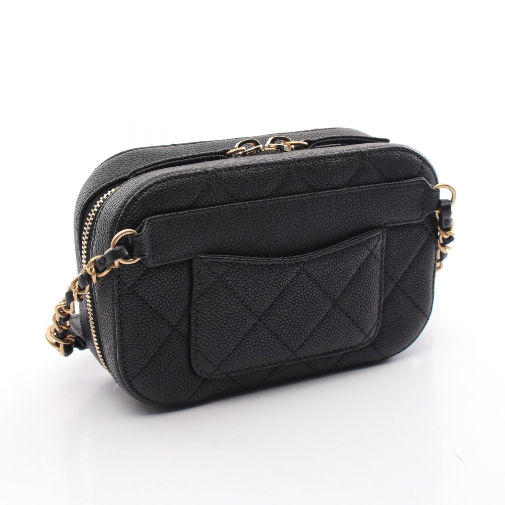 Chanel Matelasse Leather Shoulder Bag Black