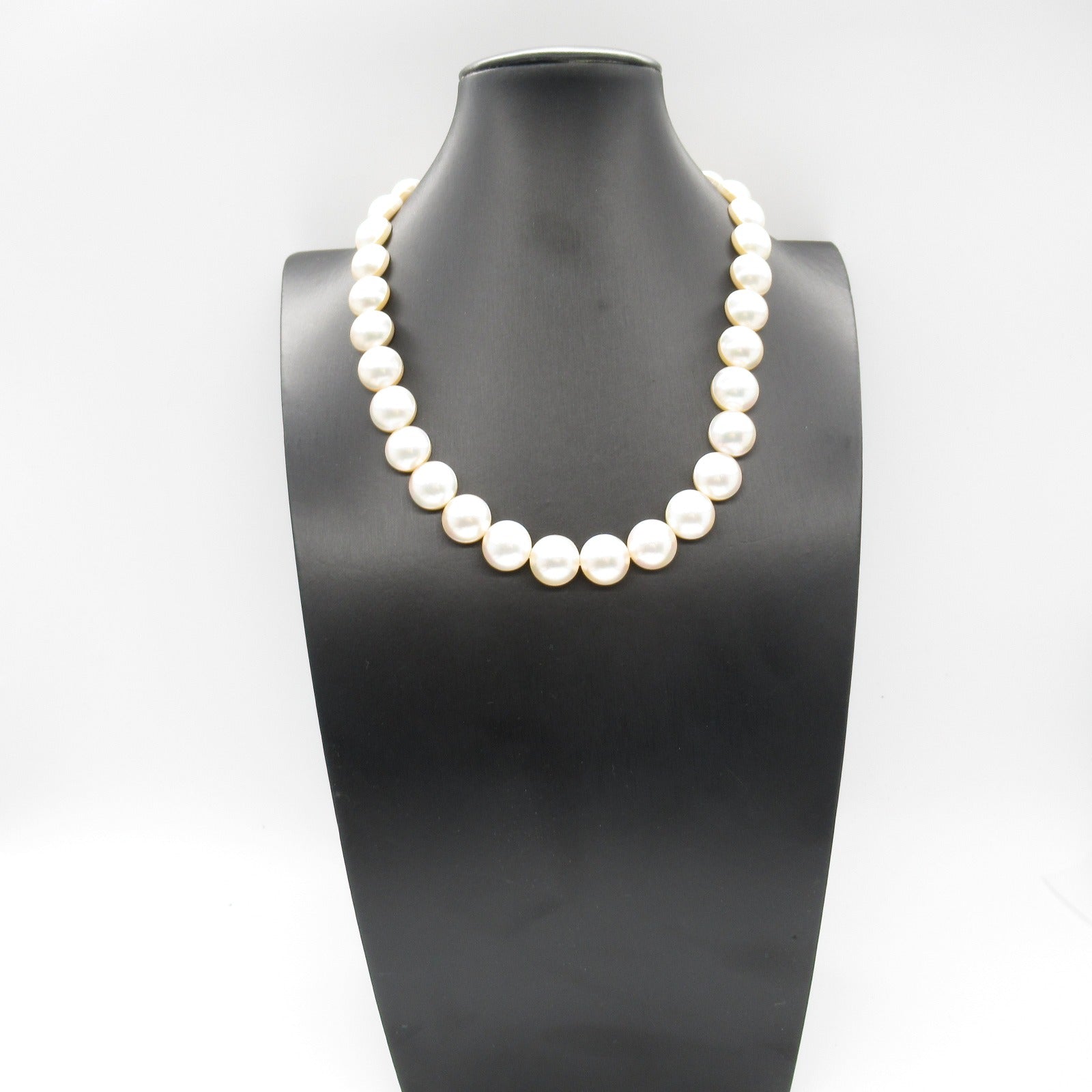 Tasaki Mabe Pearl Silver Necklace