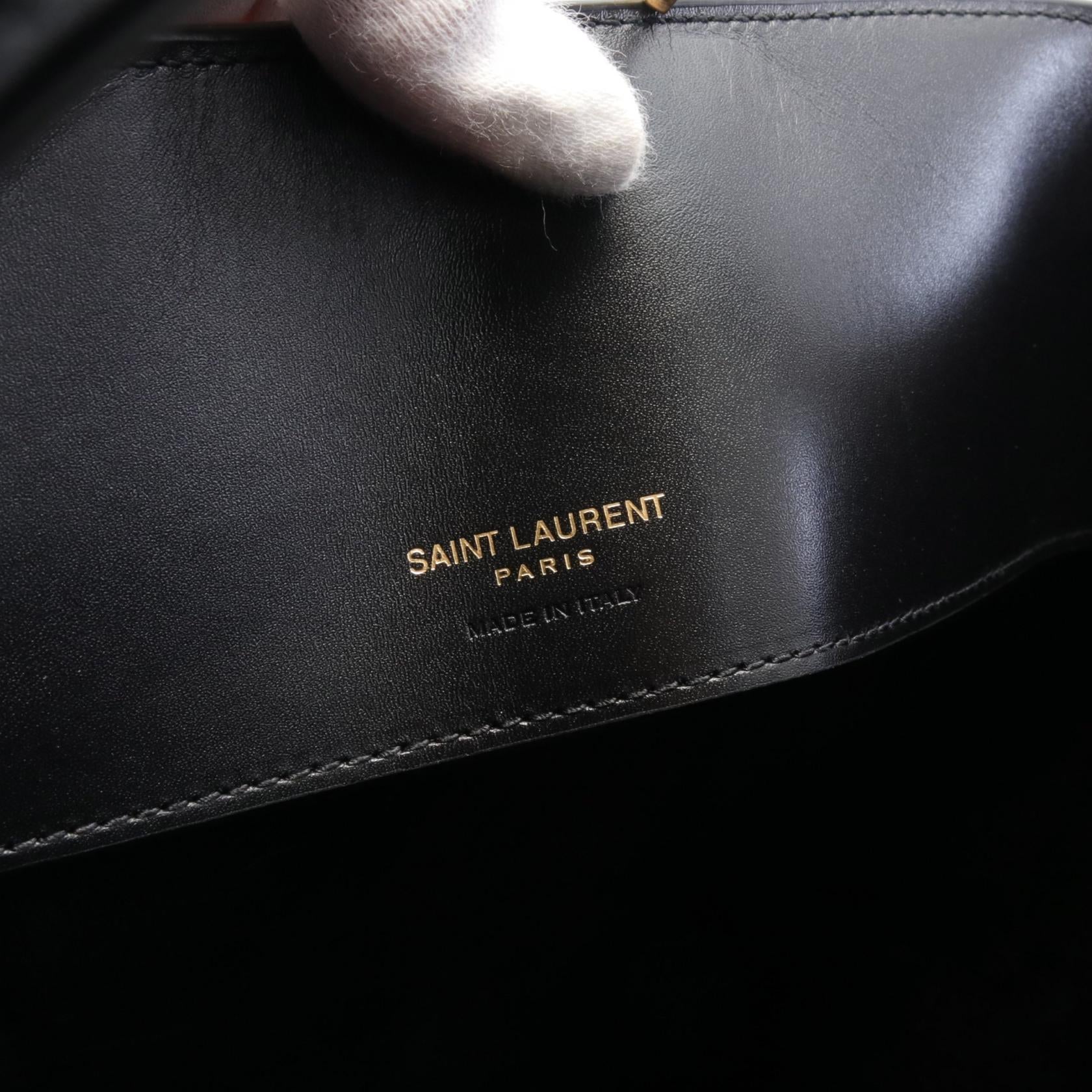 Saint Laurent LE 37 Leather Handbag Black