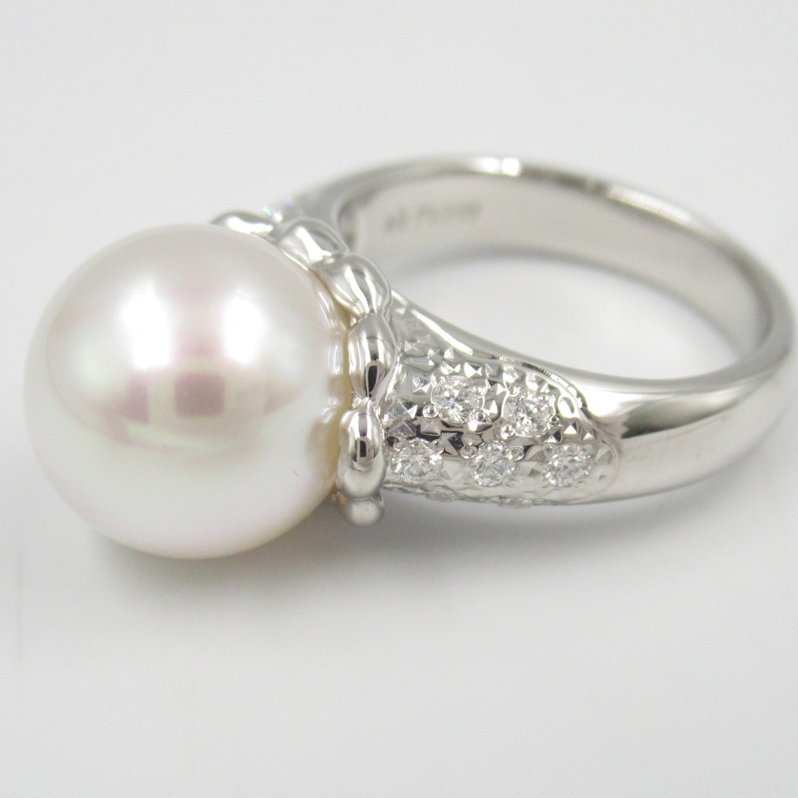 Tasaki Pt900 Platinum Diamond Akoya Pearl Ring