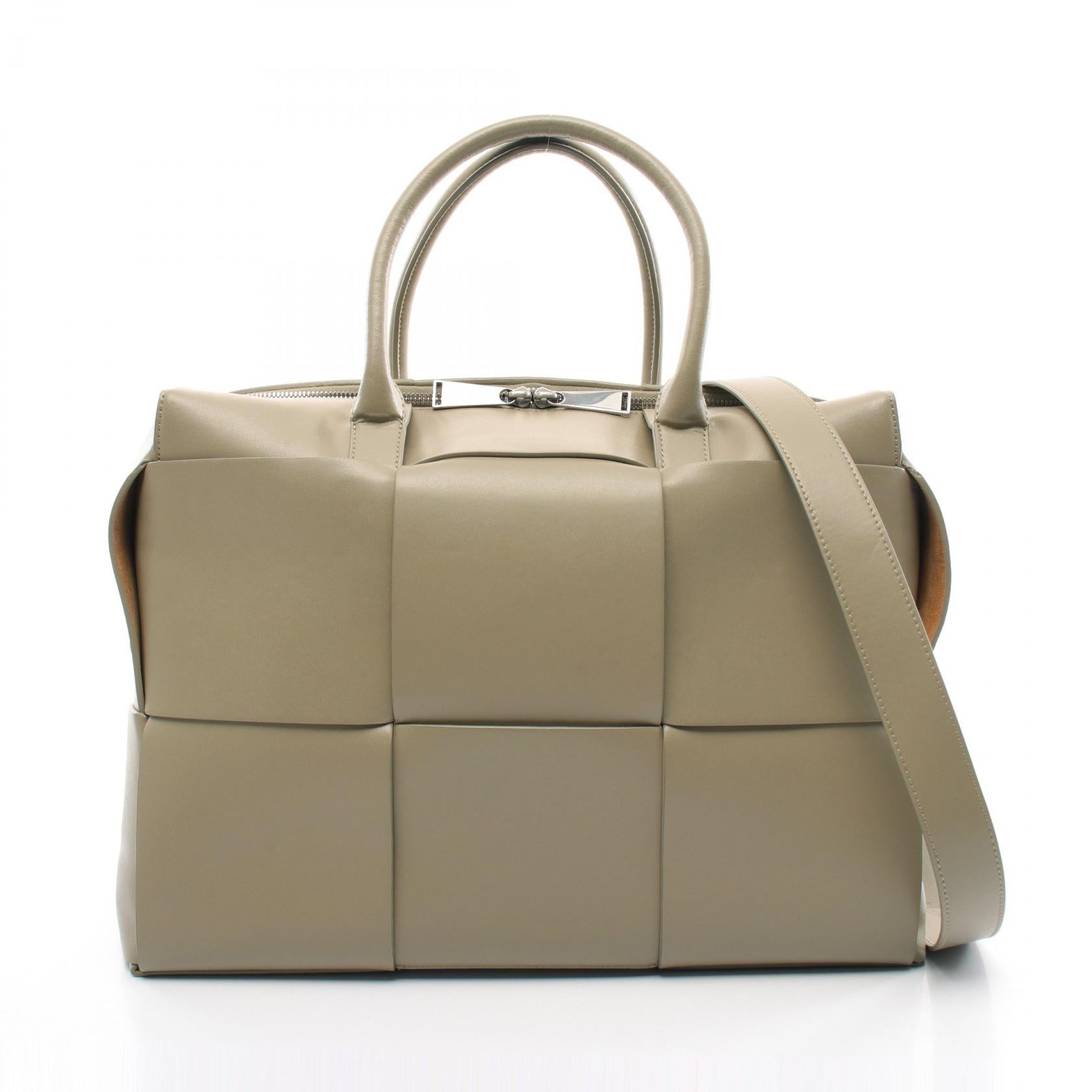 Bottega Veneta The Arco Leather Briefcase