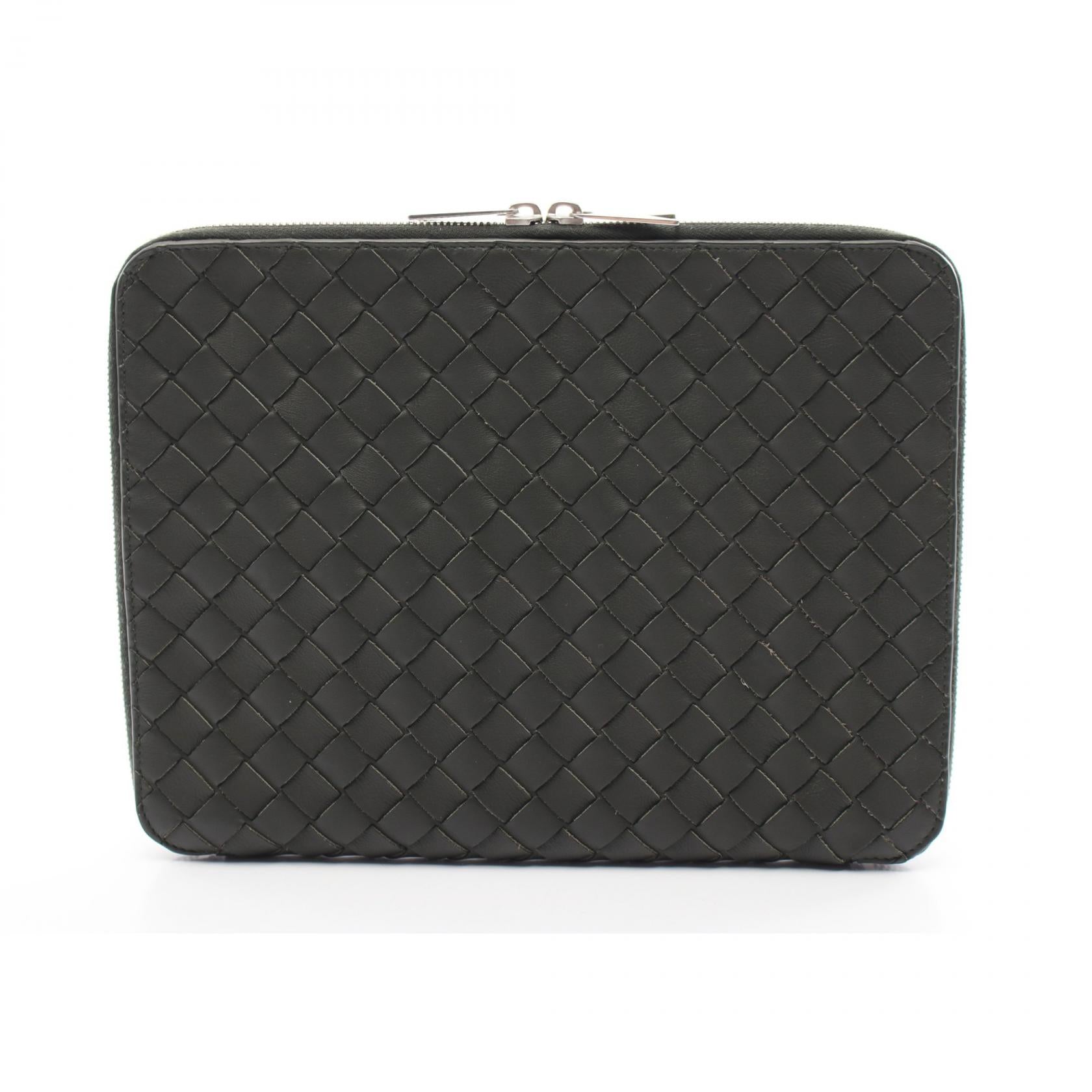 Bottega Veneta Leather Intrecciato Clutch Bag