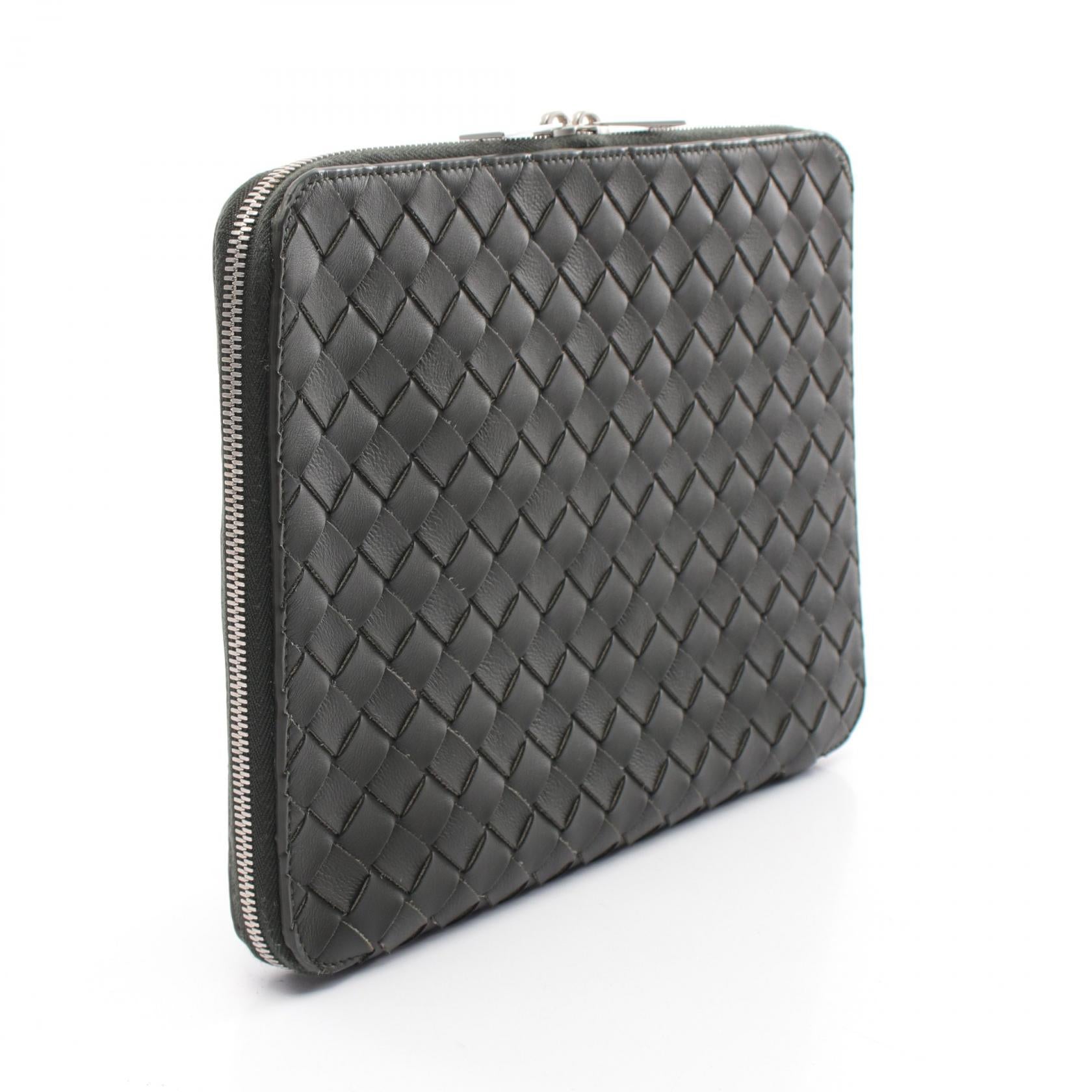 Bottega Veneta Leather Intrecciato Clutch Bag