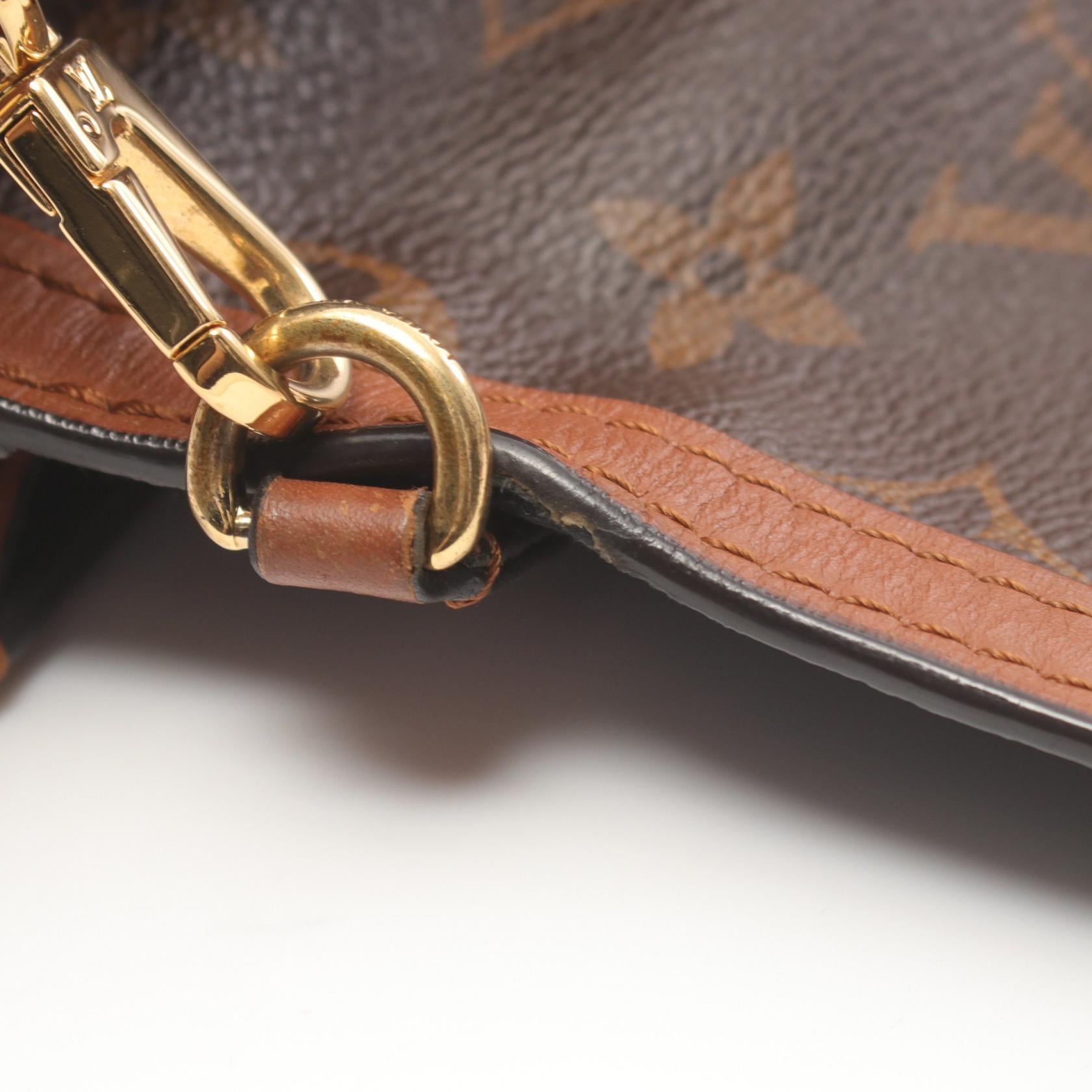 Louis Vuitton Dauphine Bum Bag M44586