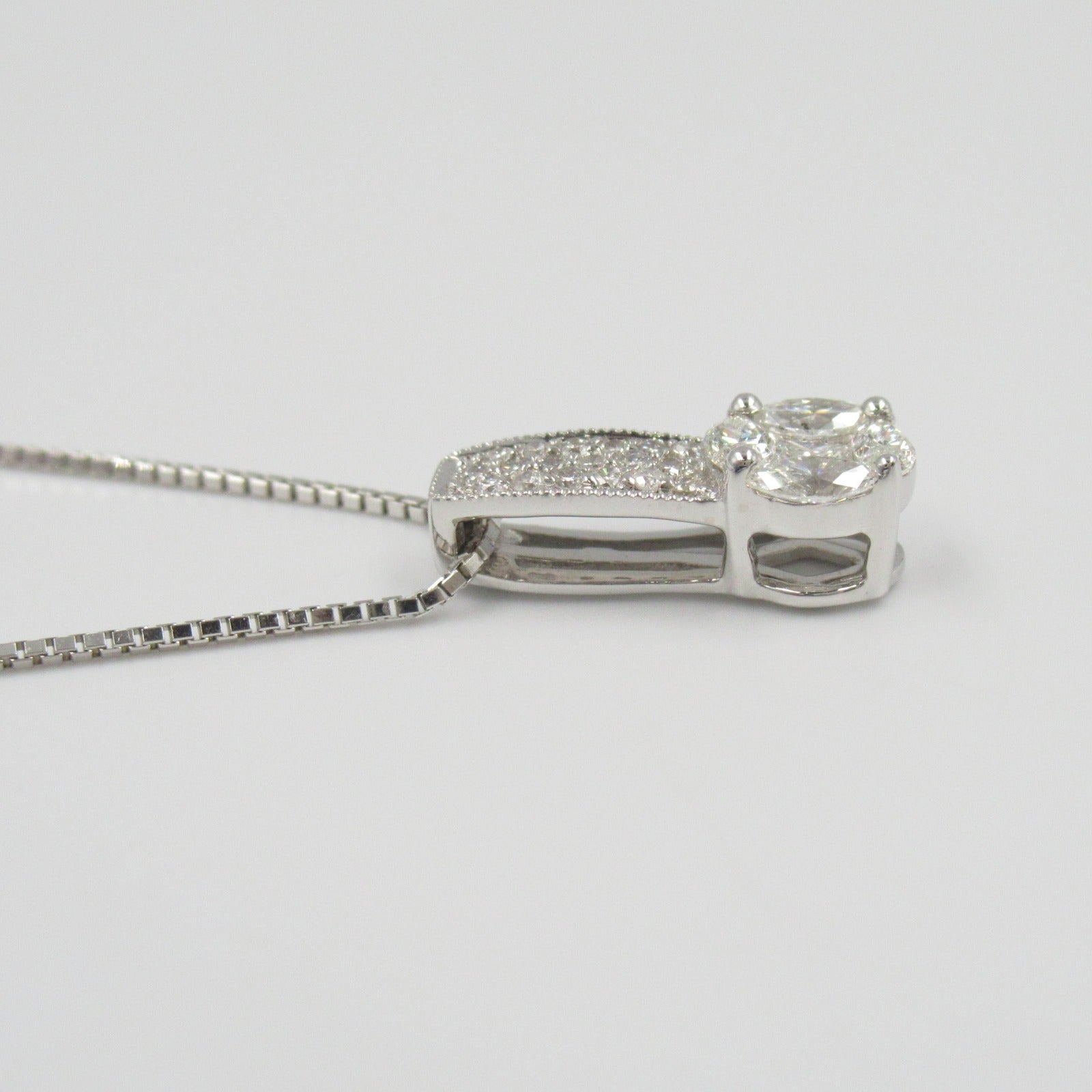 K18WG White Gold Diamond Necklace