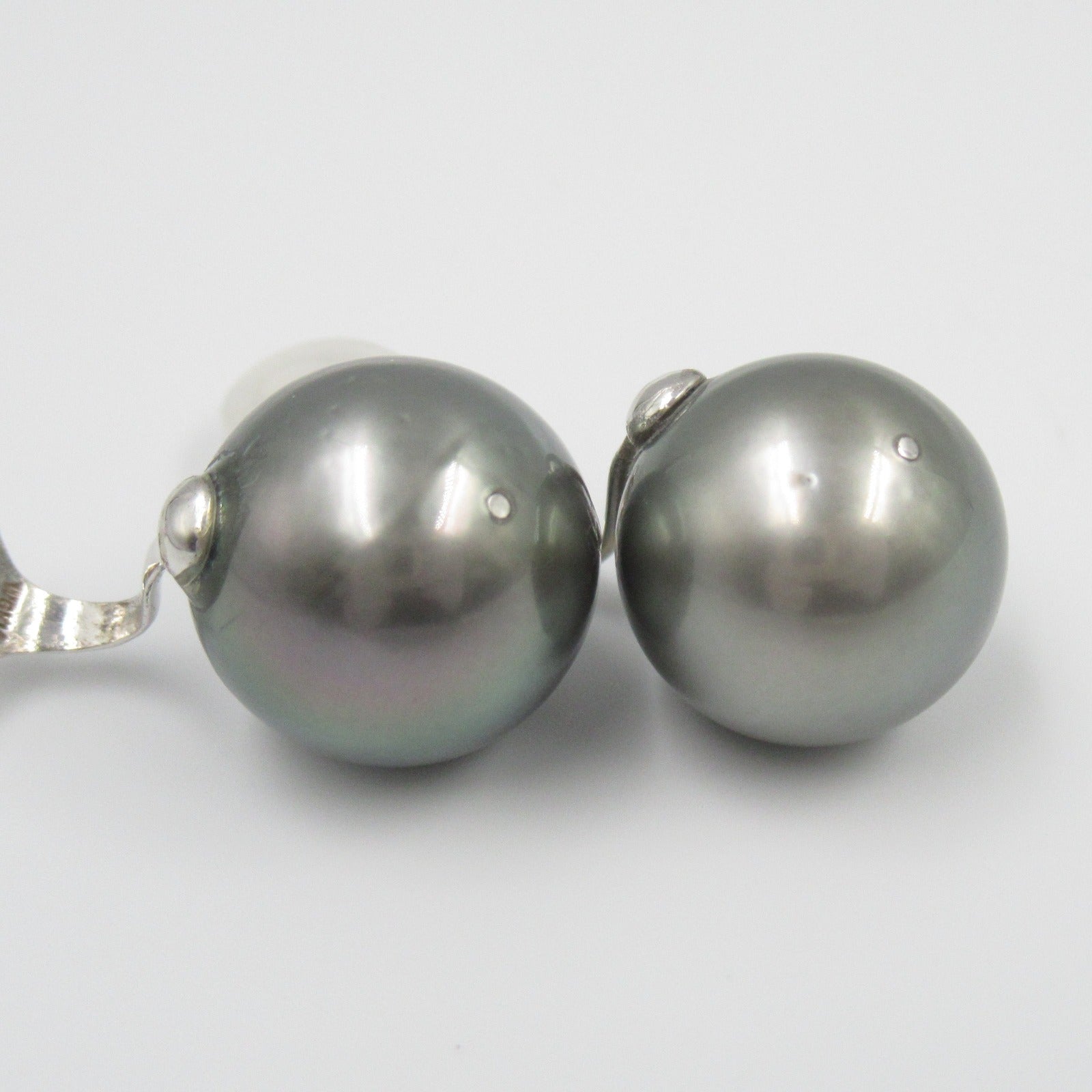 Tahiti Pearl K14WG Earrings Jewelry