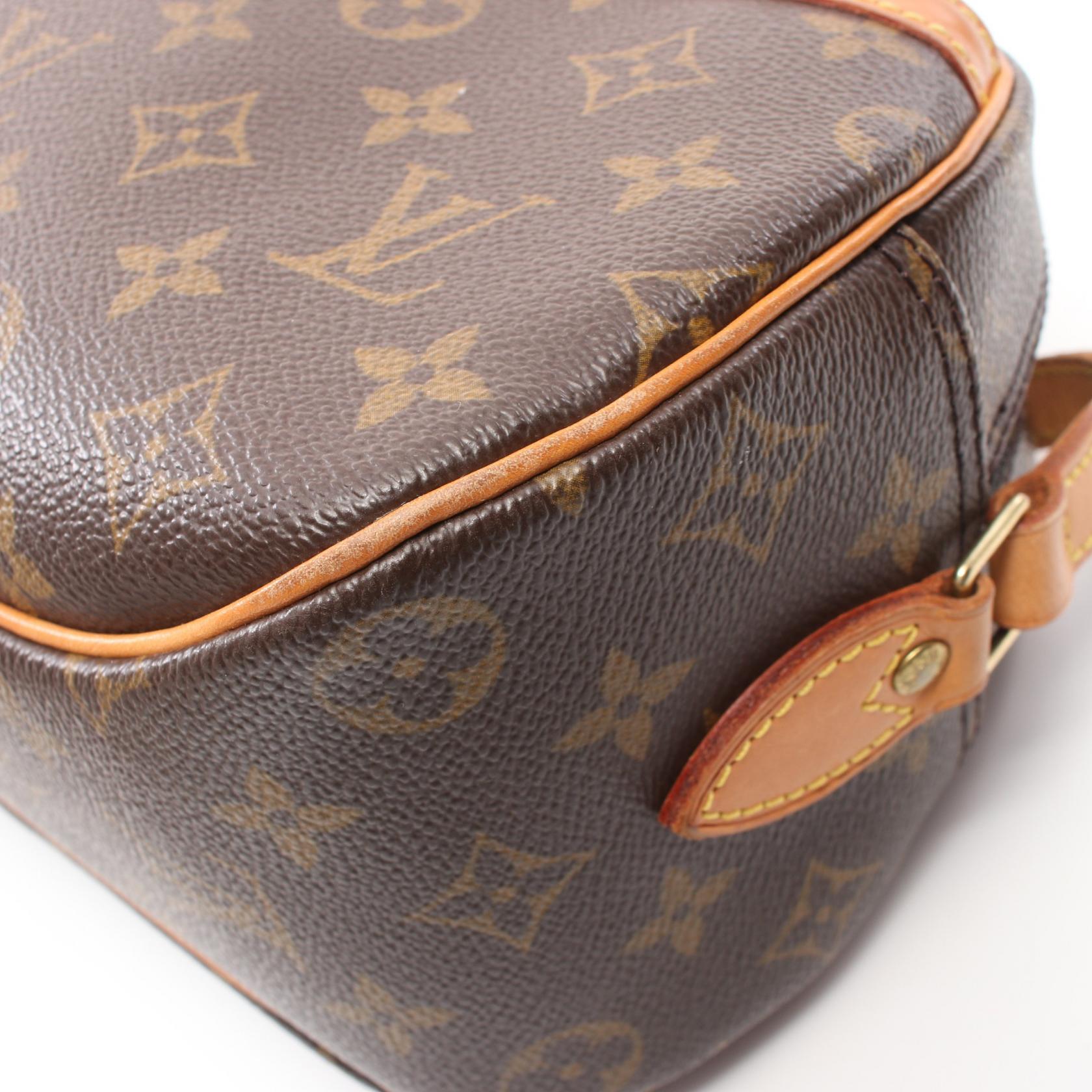 Louis Vuitton Monogram Shoulder Bag M51221