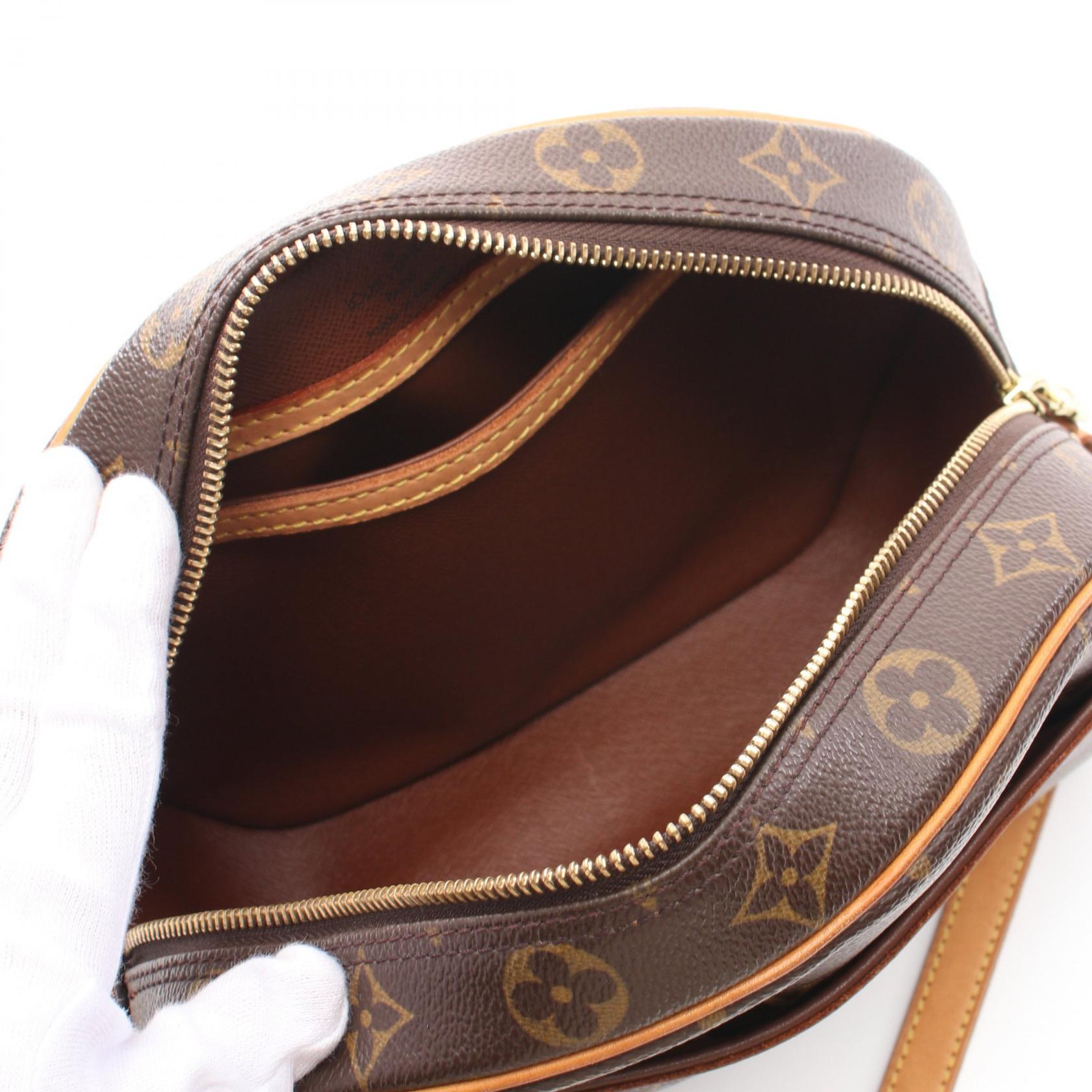 Louis Vuitton Monogram Shoulder Bag M51221