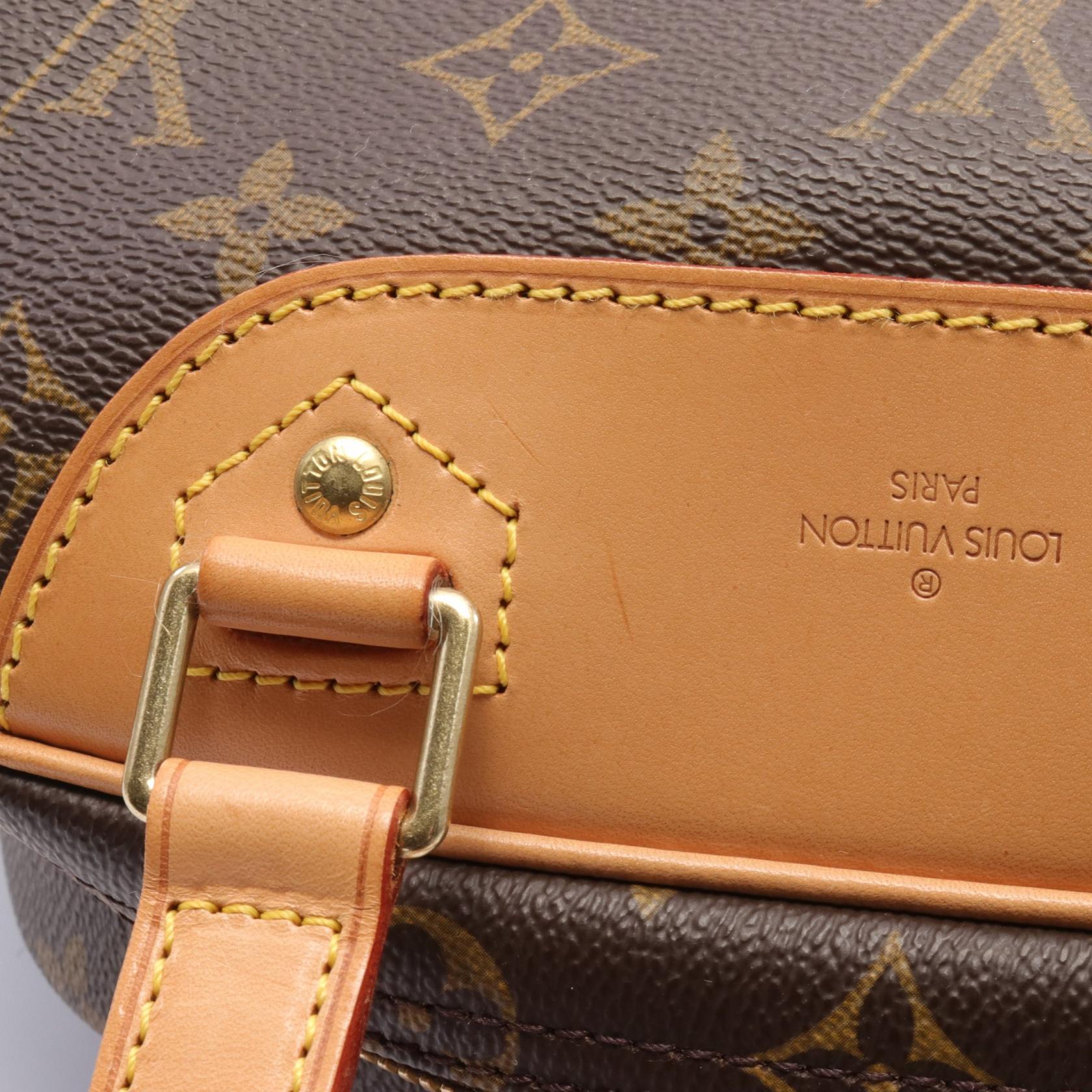 Louis Vuitton Monogram Excursion Handbag M41450