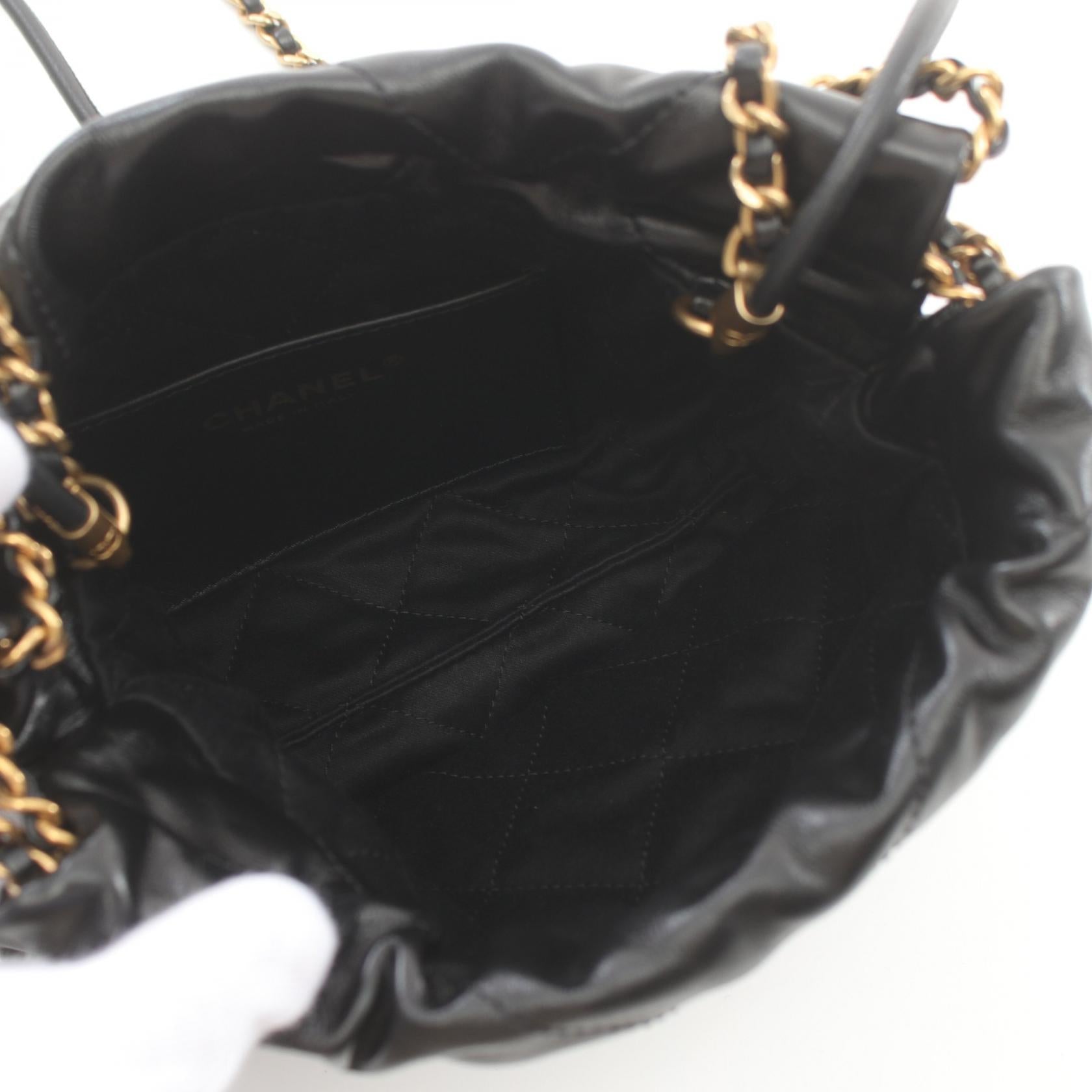 Chanel 22 Mini Leather Shoulder Bag Black