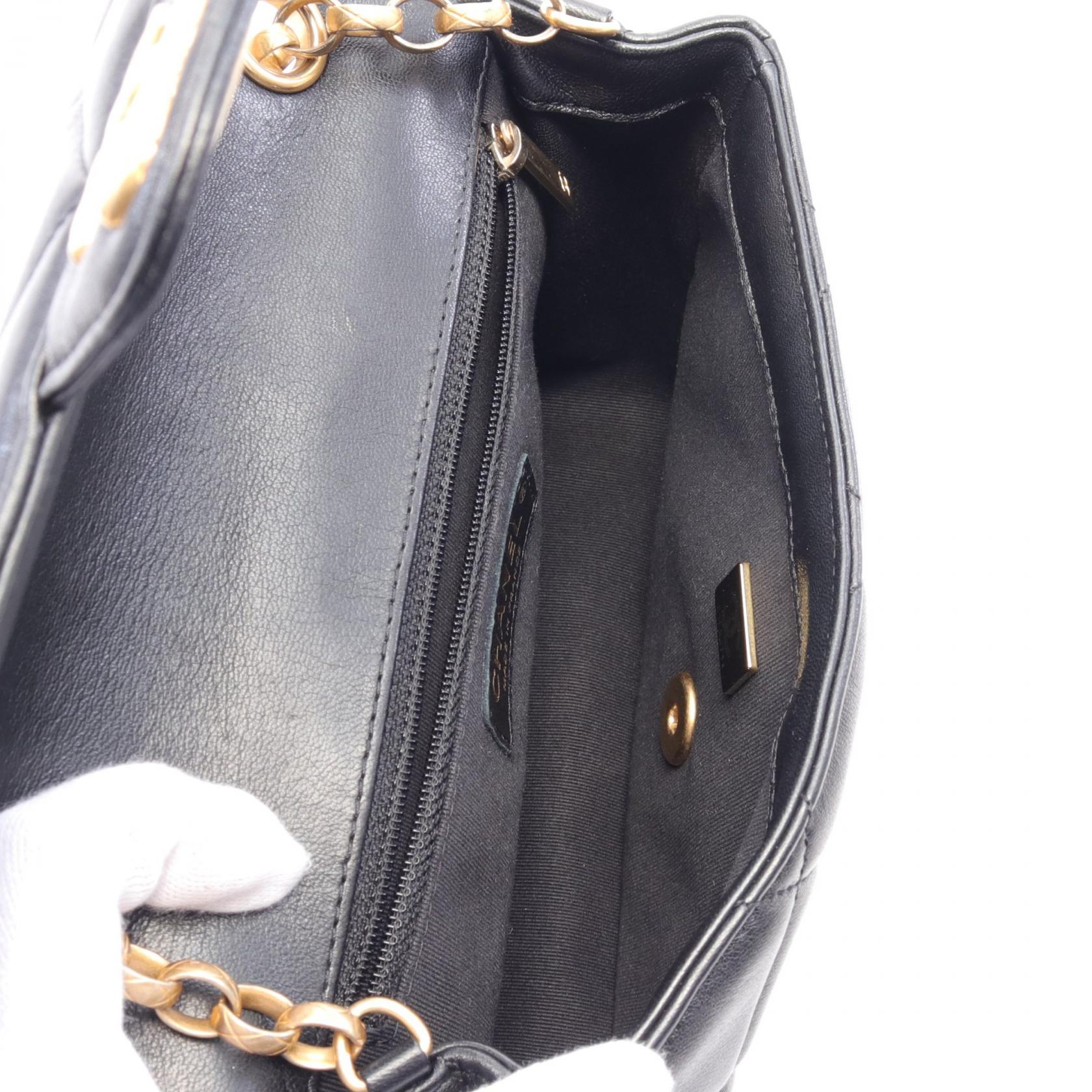 Chanel Lambskin Matelasse Shoulder Bag Black