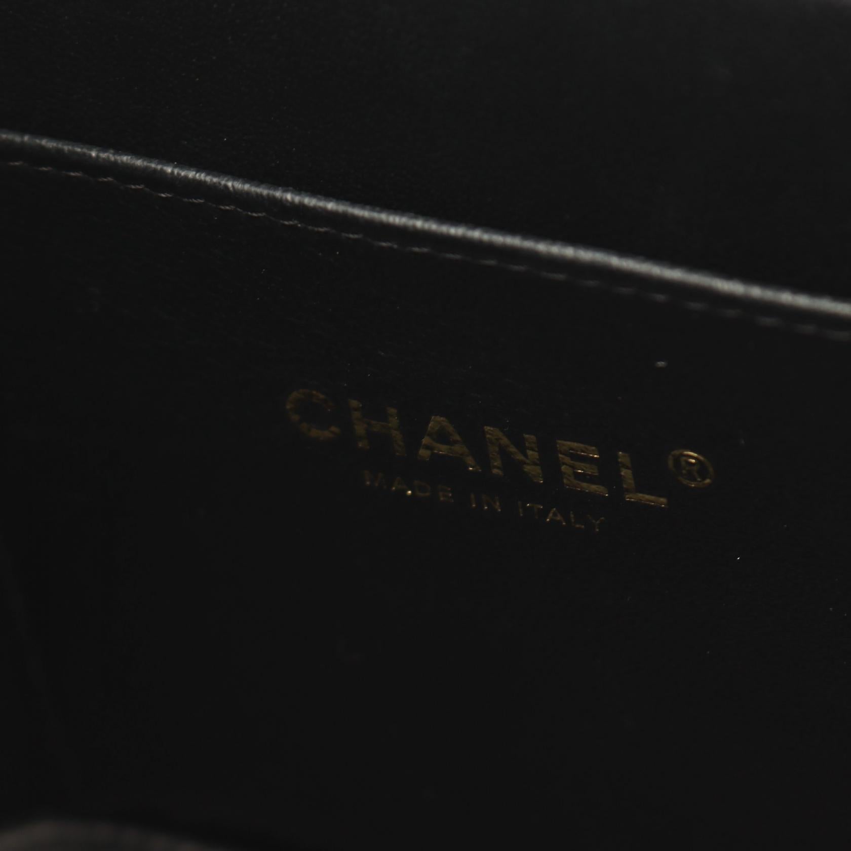 Chanel Lambskin Matelasse Shoulder Bag Black