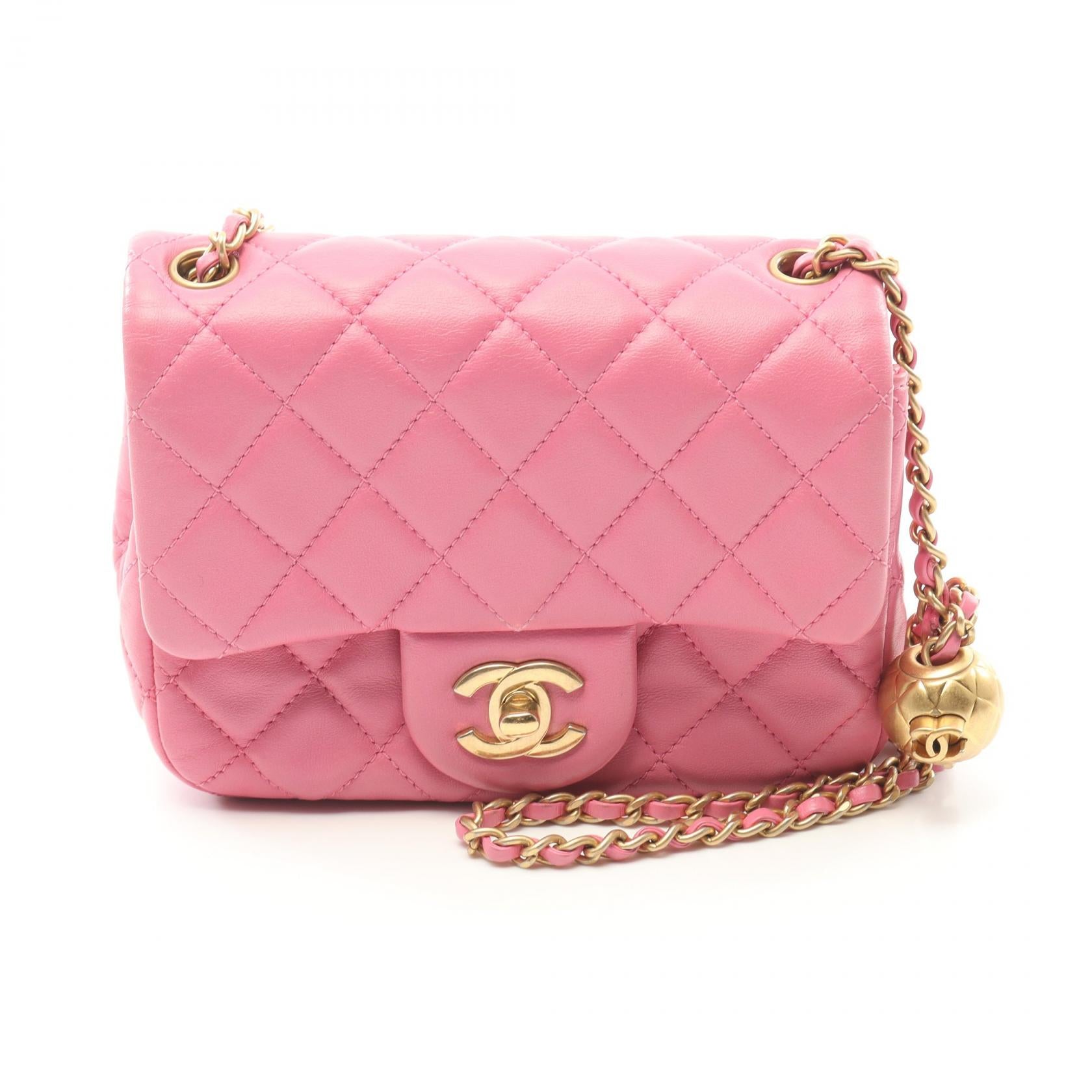 Chanel Lambskin Matelasse Shoulder Bag Pink