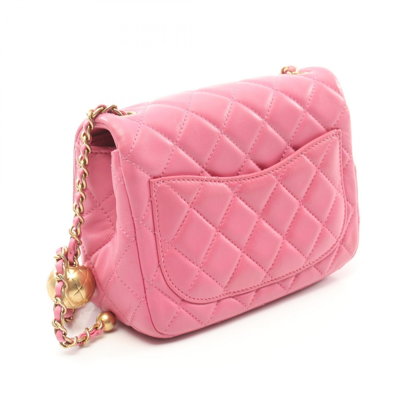 Chanel Lambskin Matelasse Shoulder Bag Pink