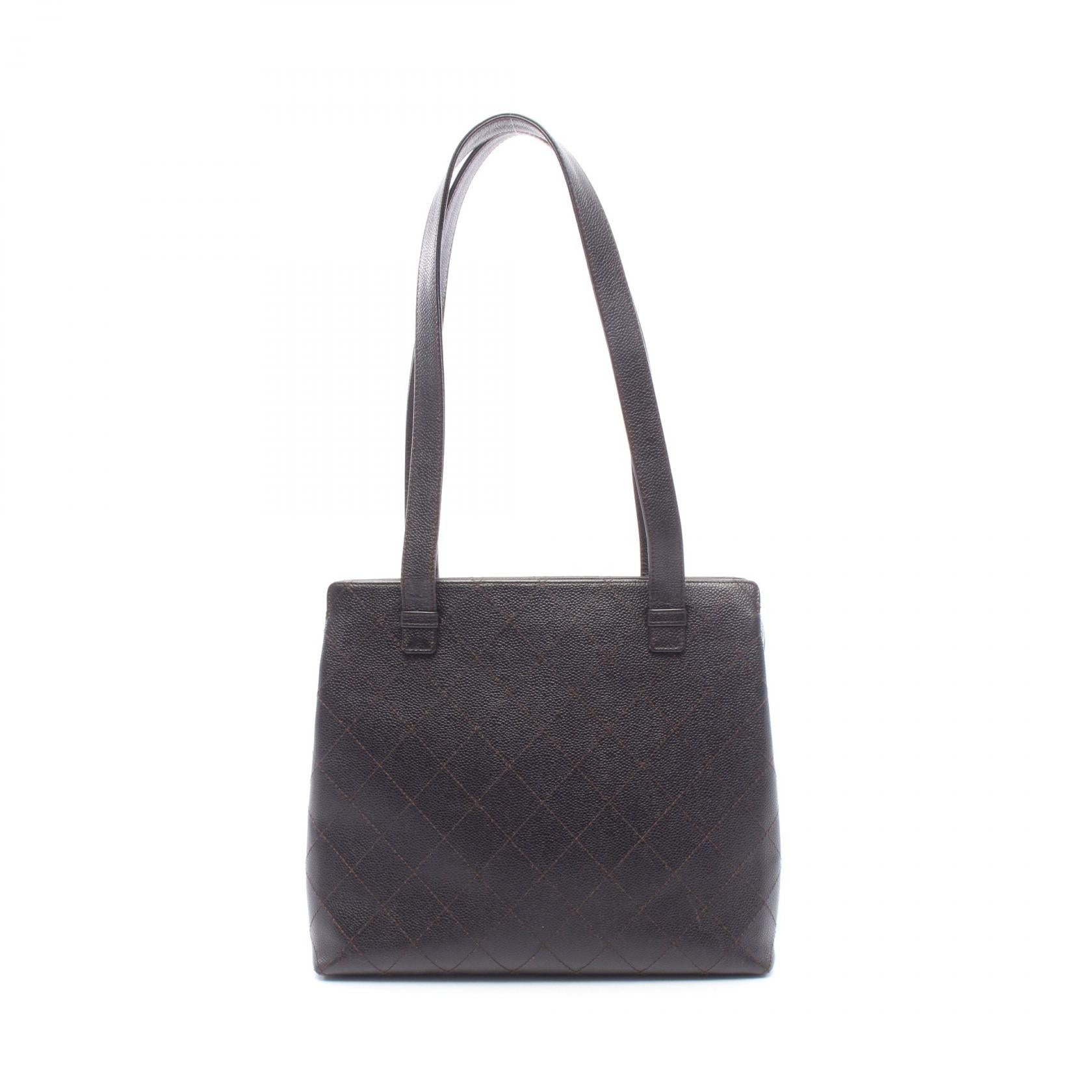 CHANEL Matelasse Calf Tote Bag
