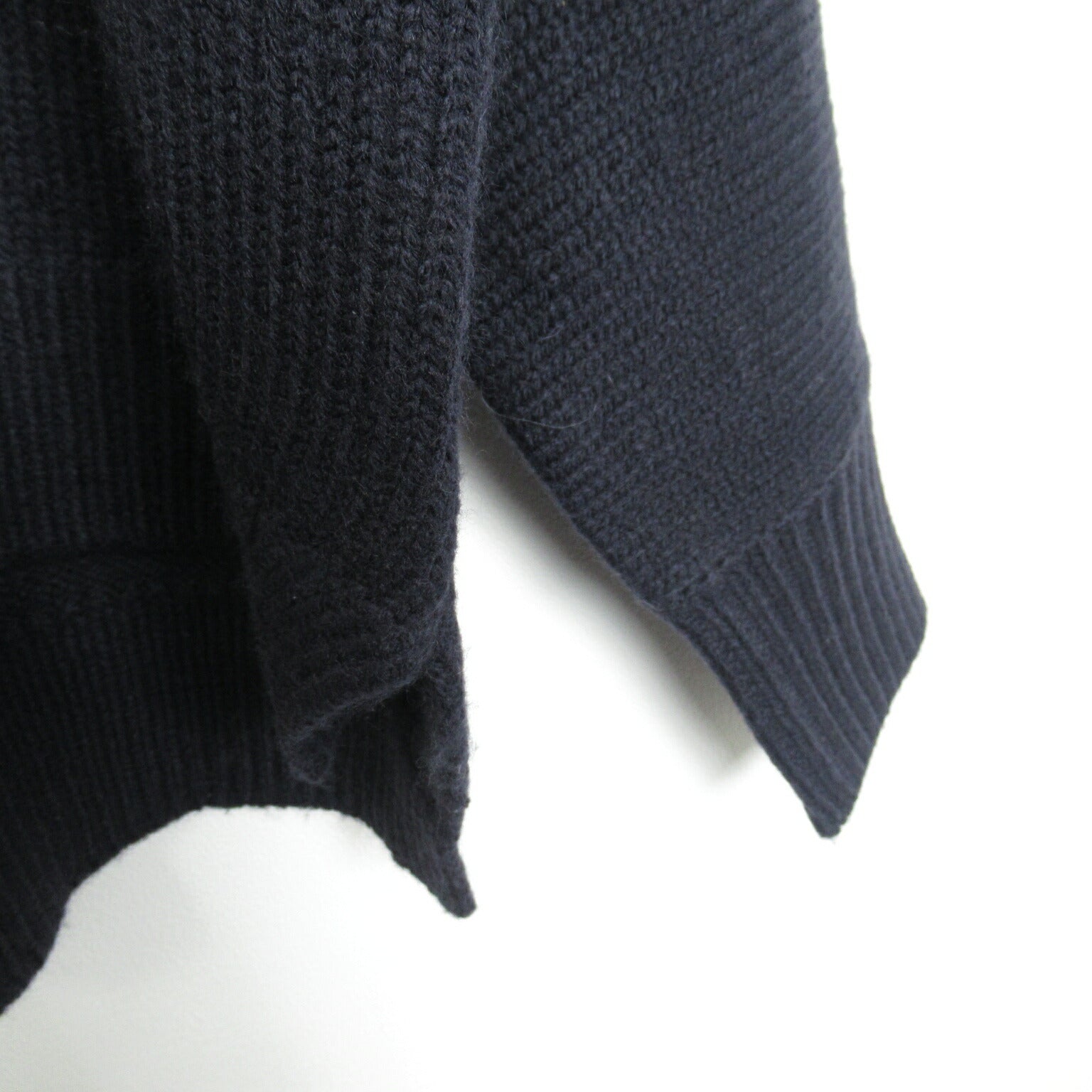 Regleam Acrylic Sweater Navy Unisex