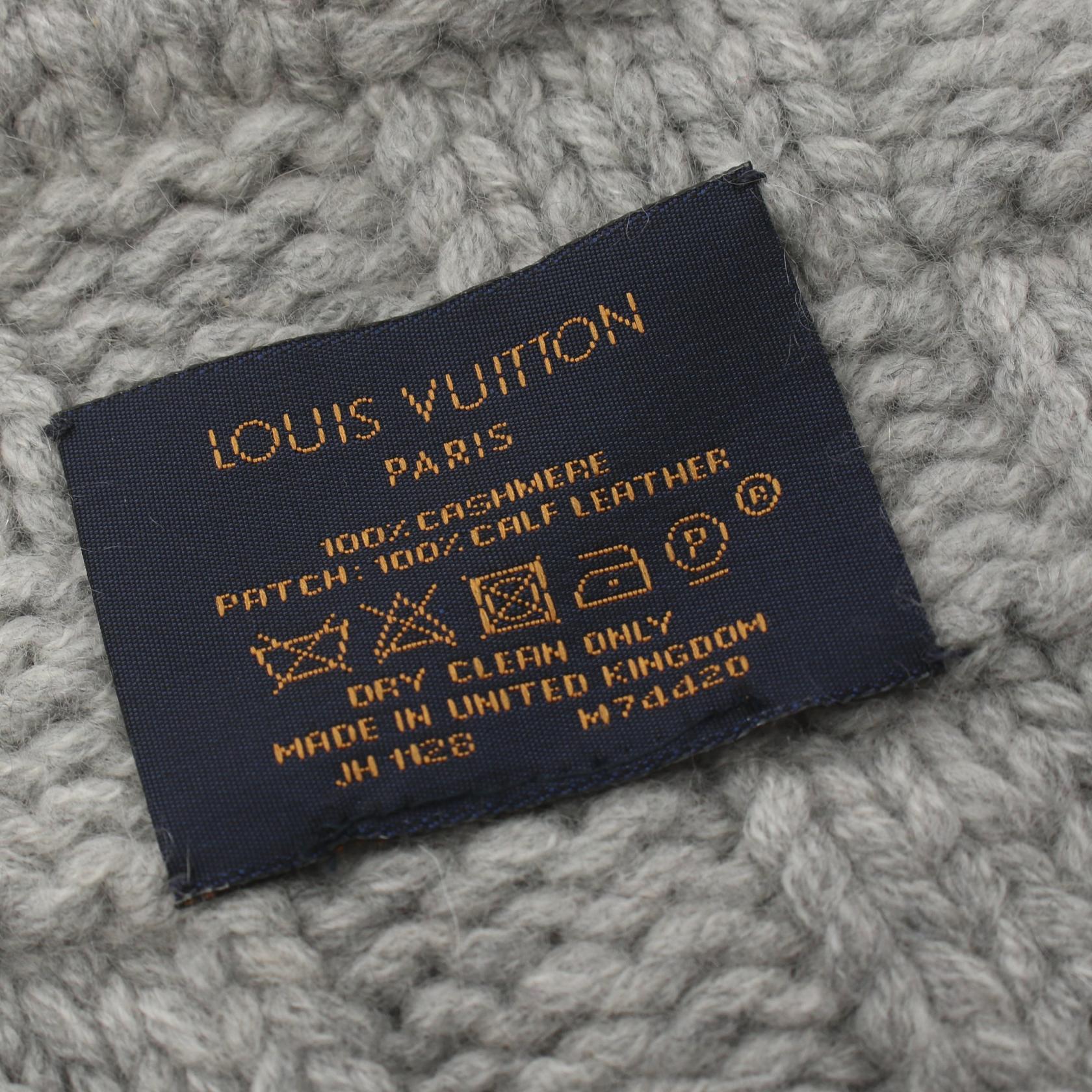 Louis Vuitton Cashmere Scarf Helsinki Gray M74420