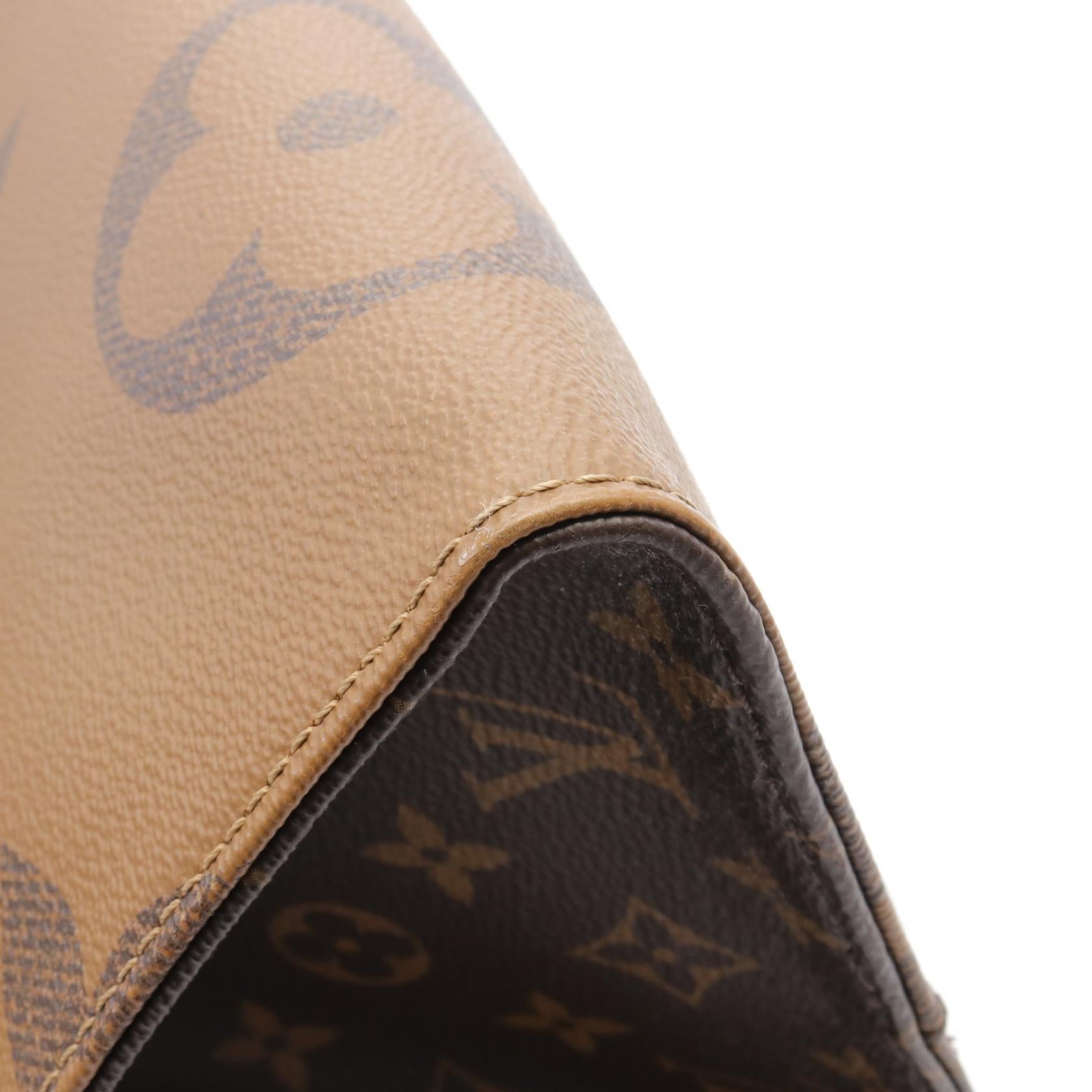 Louis Vuitton OnTheGo GM Monogram Shoulder Bag M45320