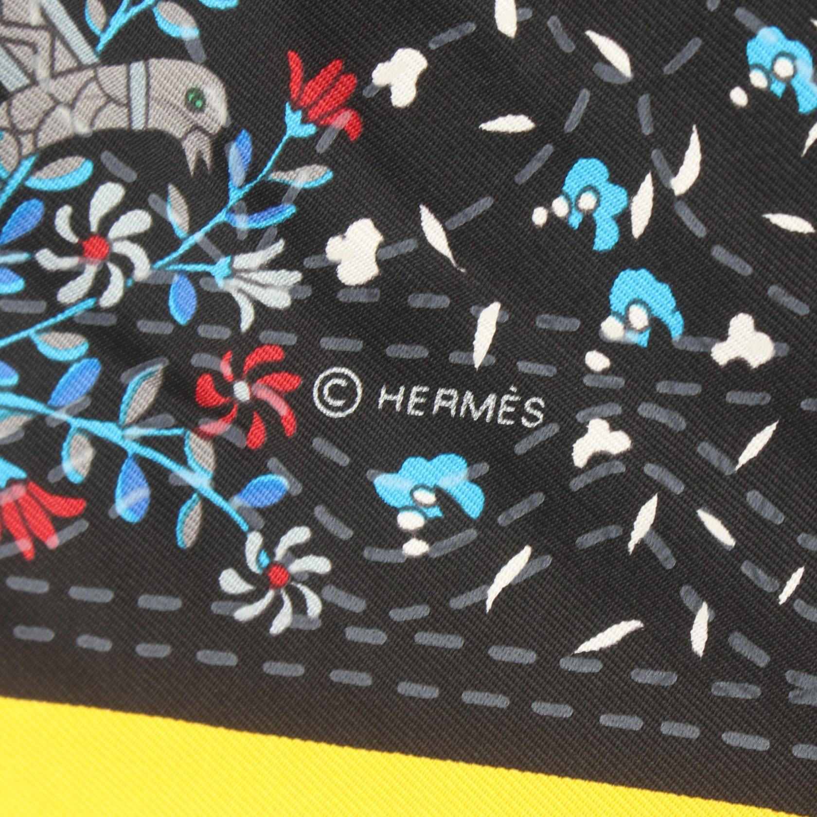 Hermes Carre 90 Pique Fleurinde Provence Scarf Cotton Scarf in Very Good Condition