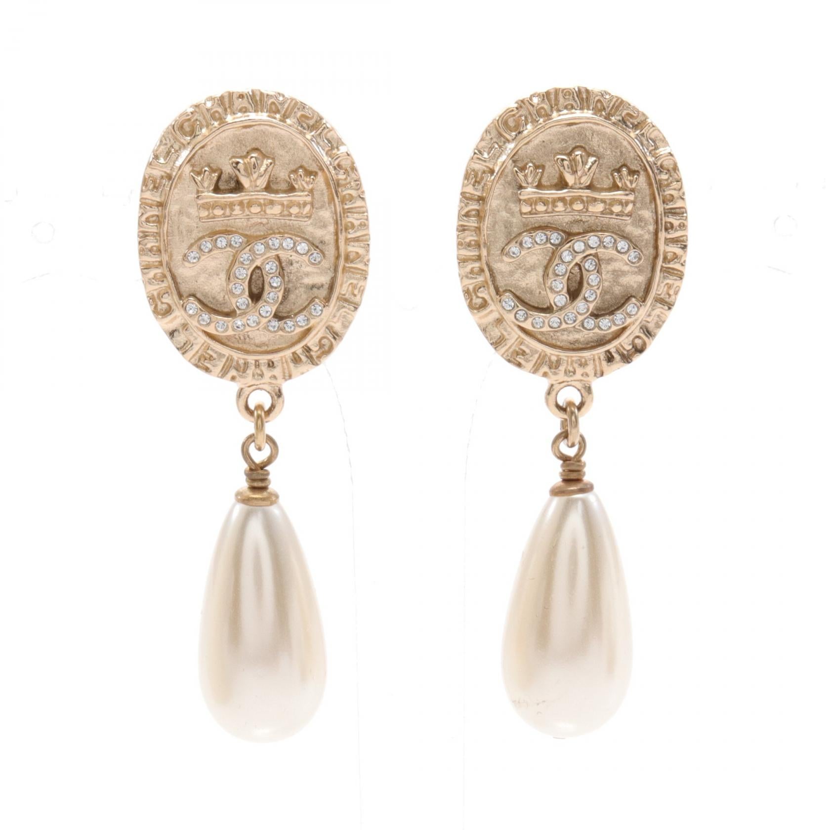 Chanel CC Pearl Crown Drop Earrings Metal Earrings in Great Condition