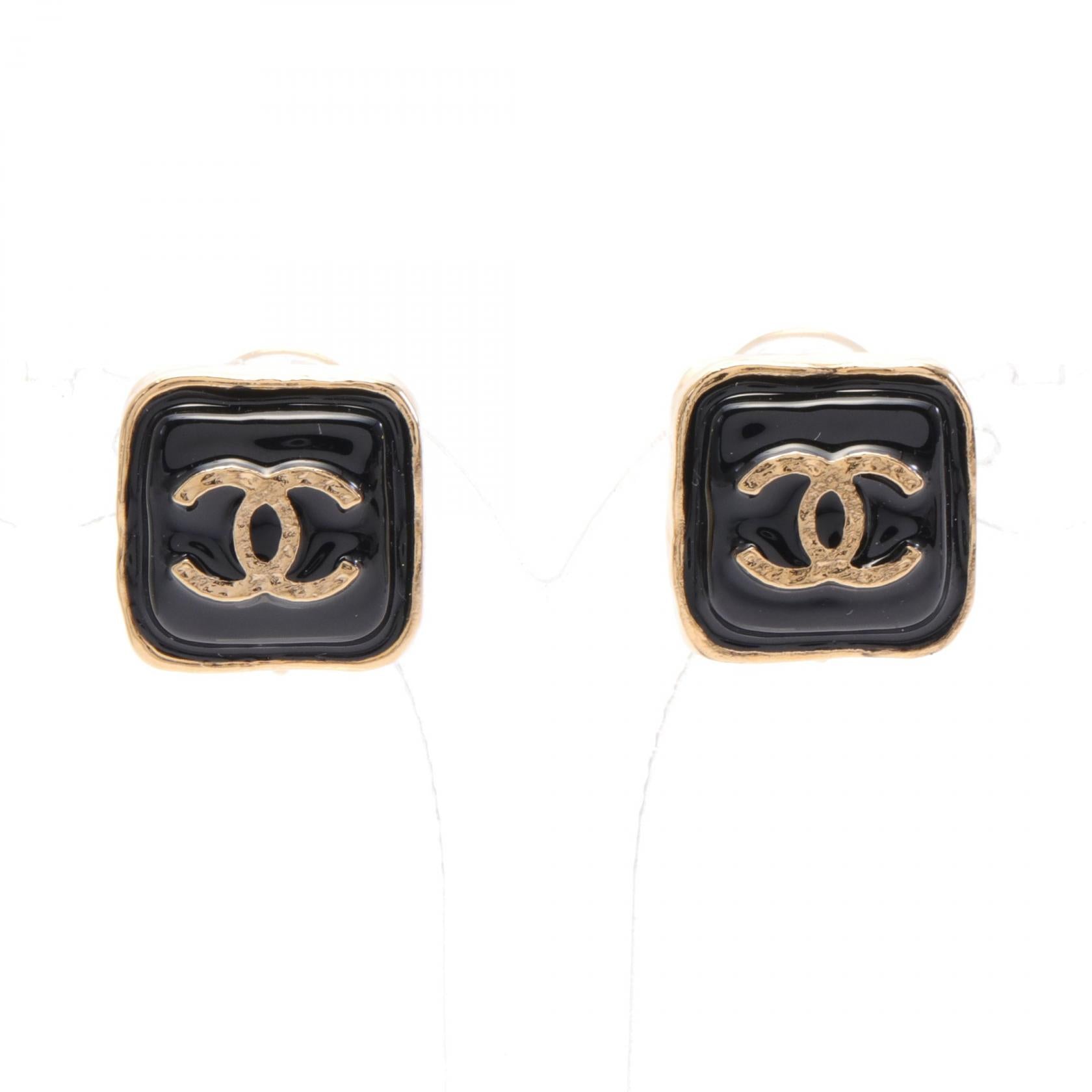 Chanel CC Square Clip On Earrings  Metal Earrings in Great Condition