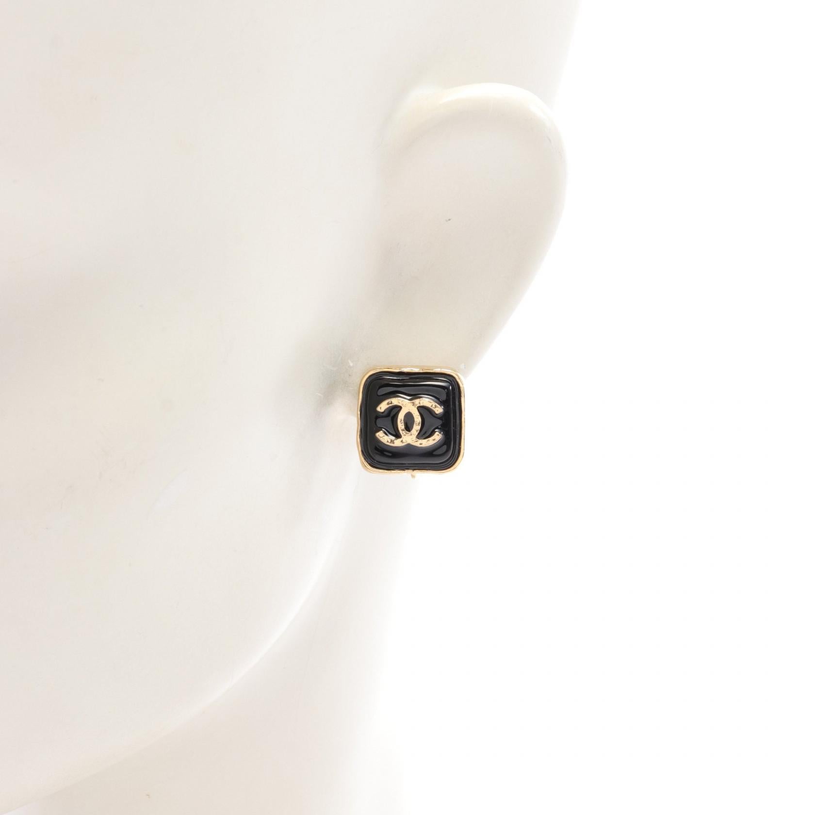 Chanel CC Square Clip On Earrings  Metal Earrings in Great Condition