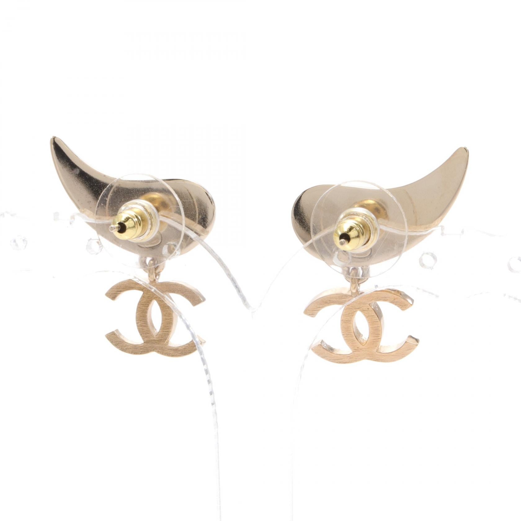 Chanel CC Crystal Pearl Drop Earrings  Metal Earrings in Great Condition