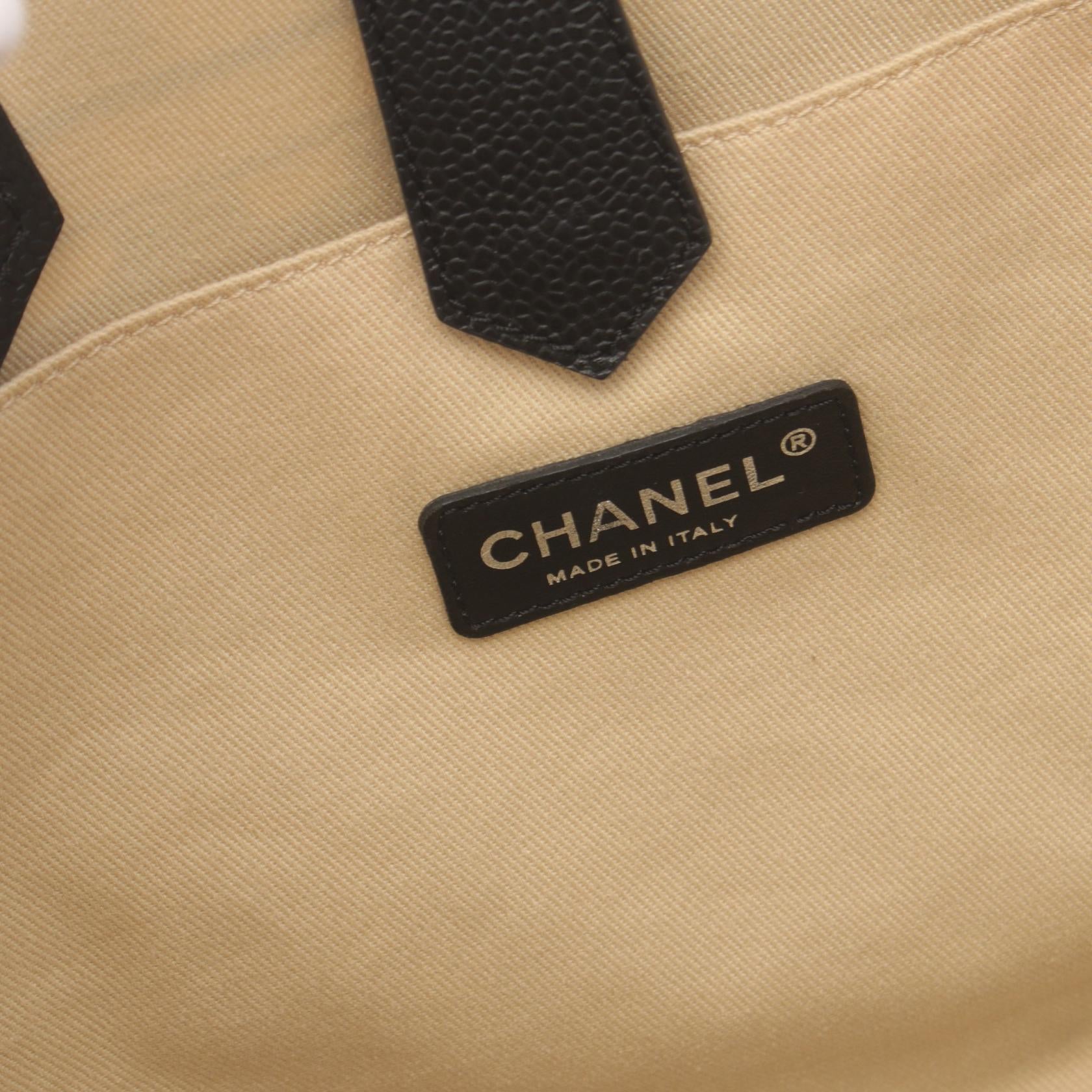 Chanel Central Station Shoulder Tote Bag Canvas Tote Bag in Great Condition