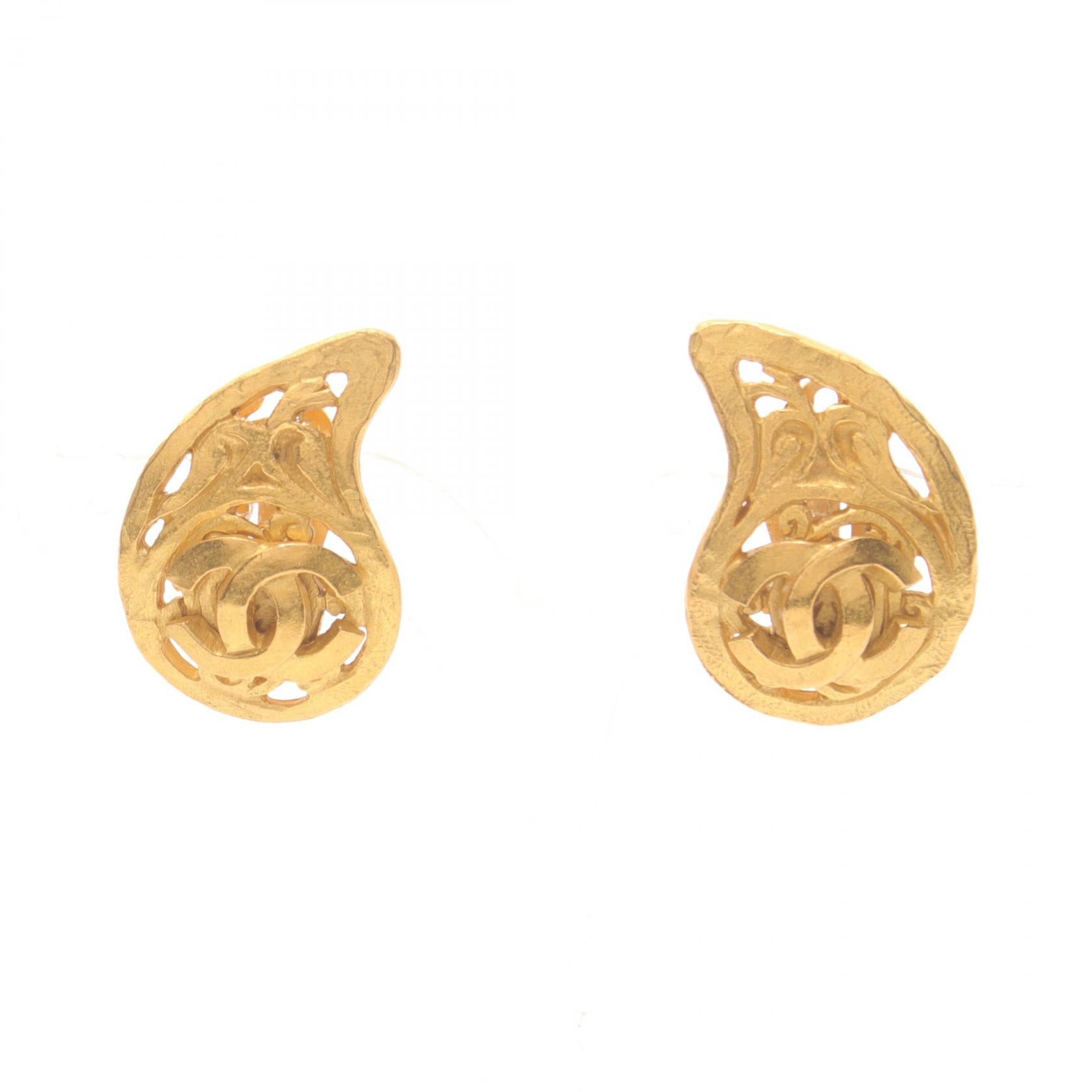 Chanel Coco Mark Earrings Gold GP