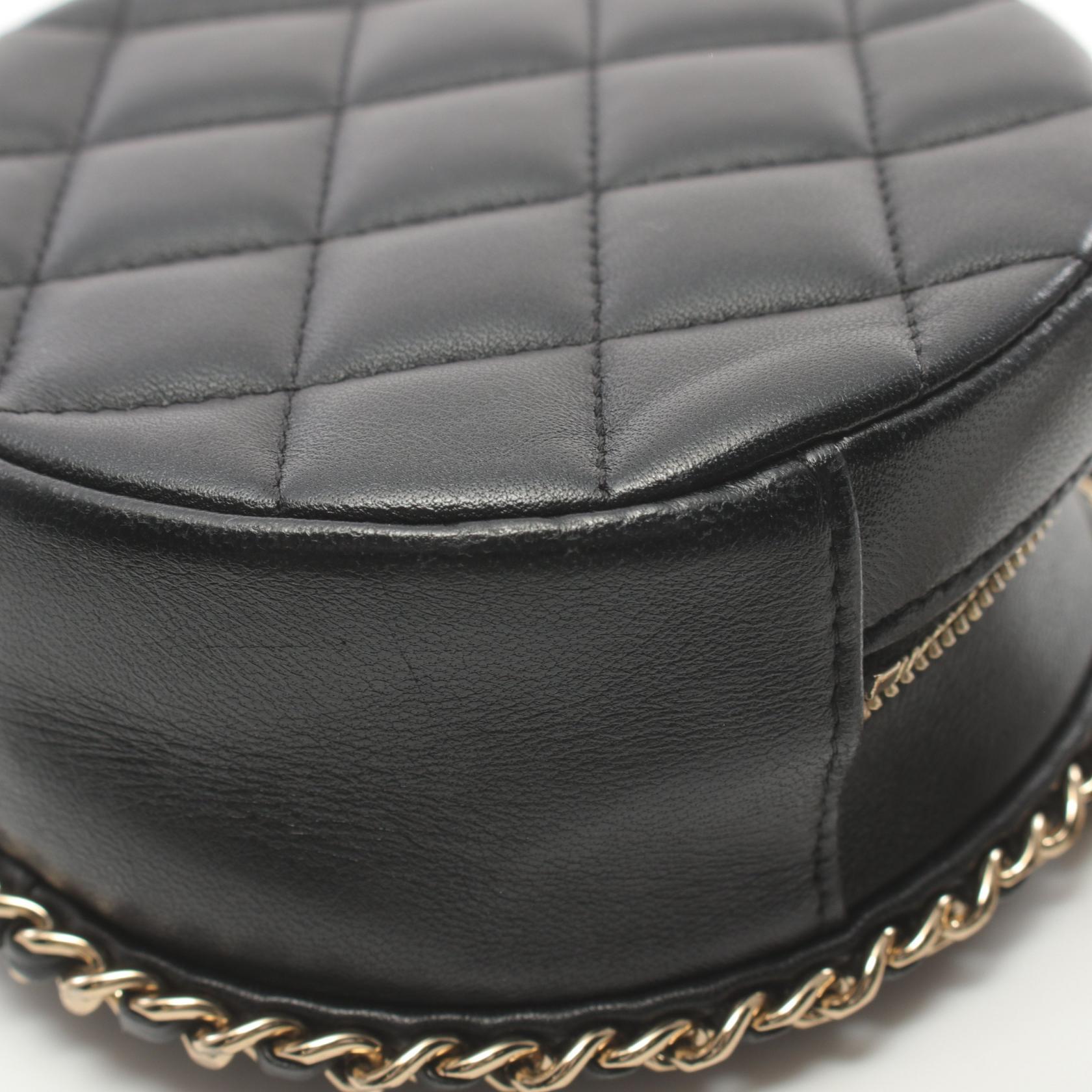 Chanel Lambskin Matelasse Shoulder Bag Black