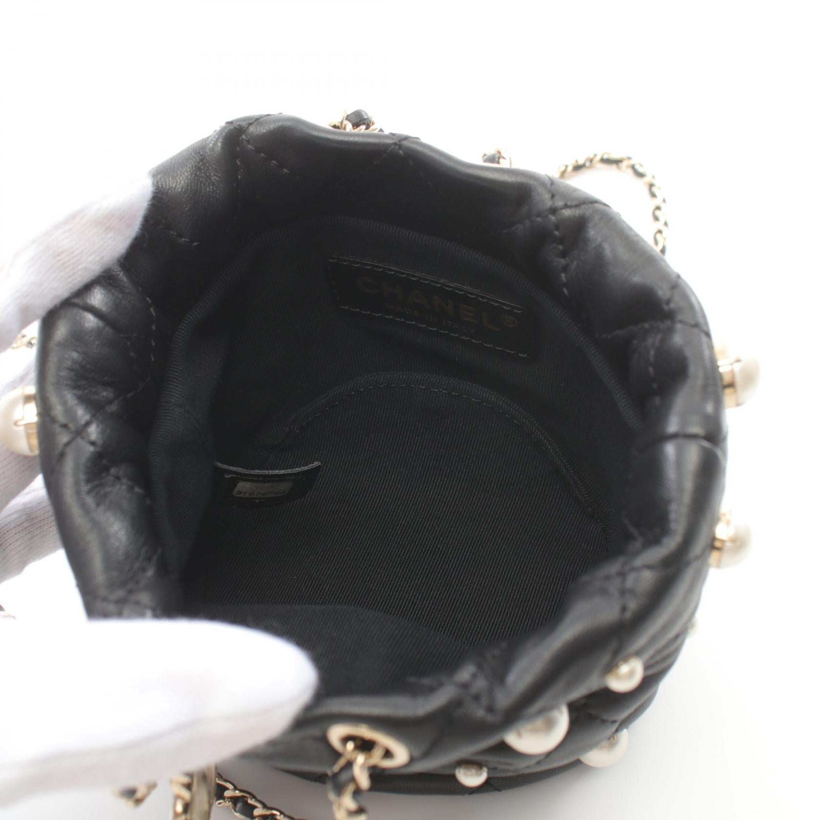 Chanel Lambskin Matelasse Shoulder Bag Black