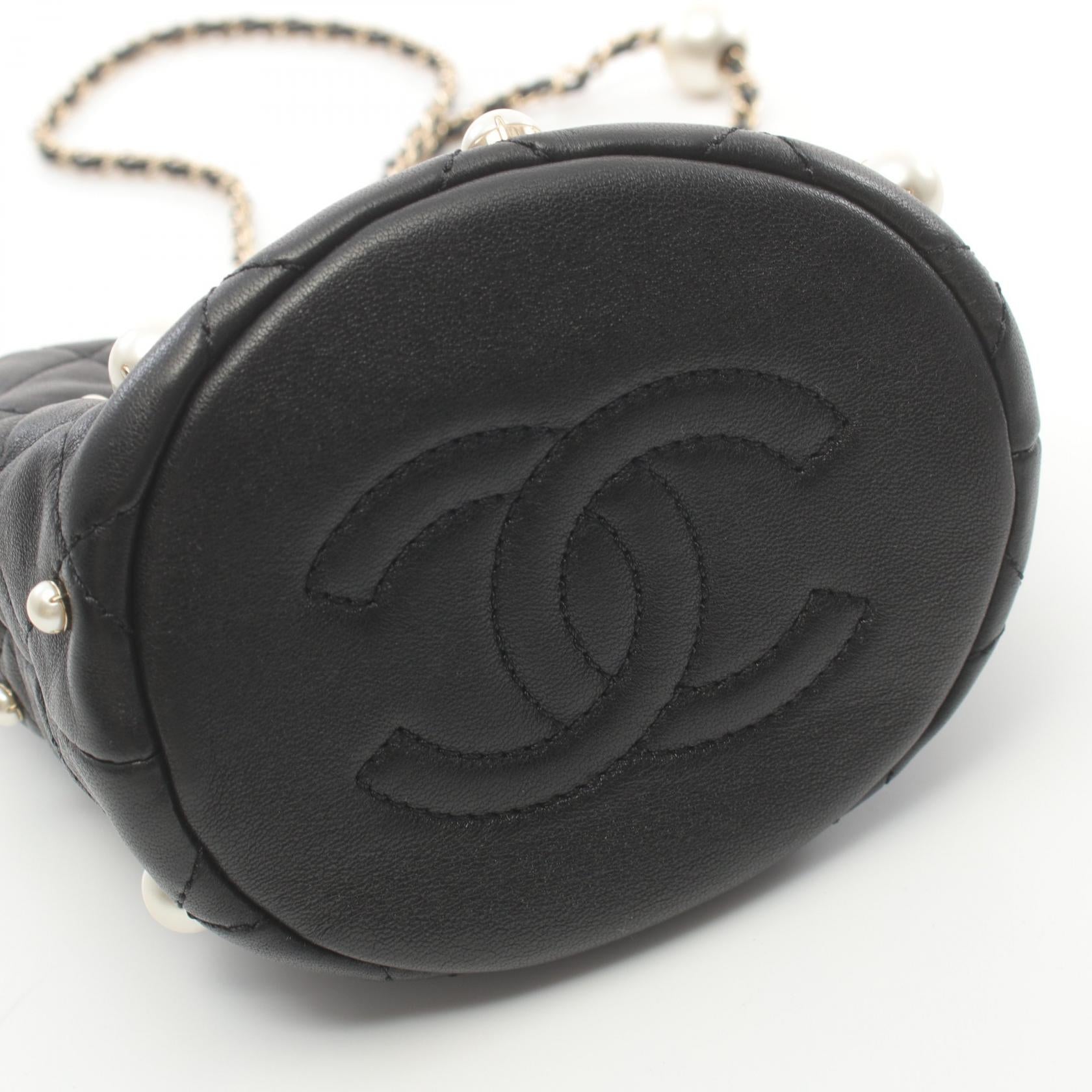 Chanel Lambskin Matelasse Shoulder Bag Black