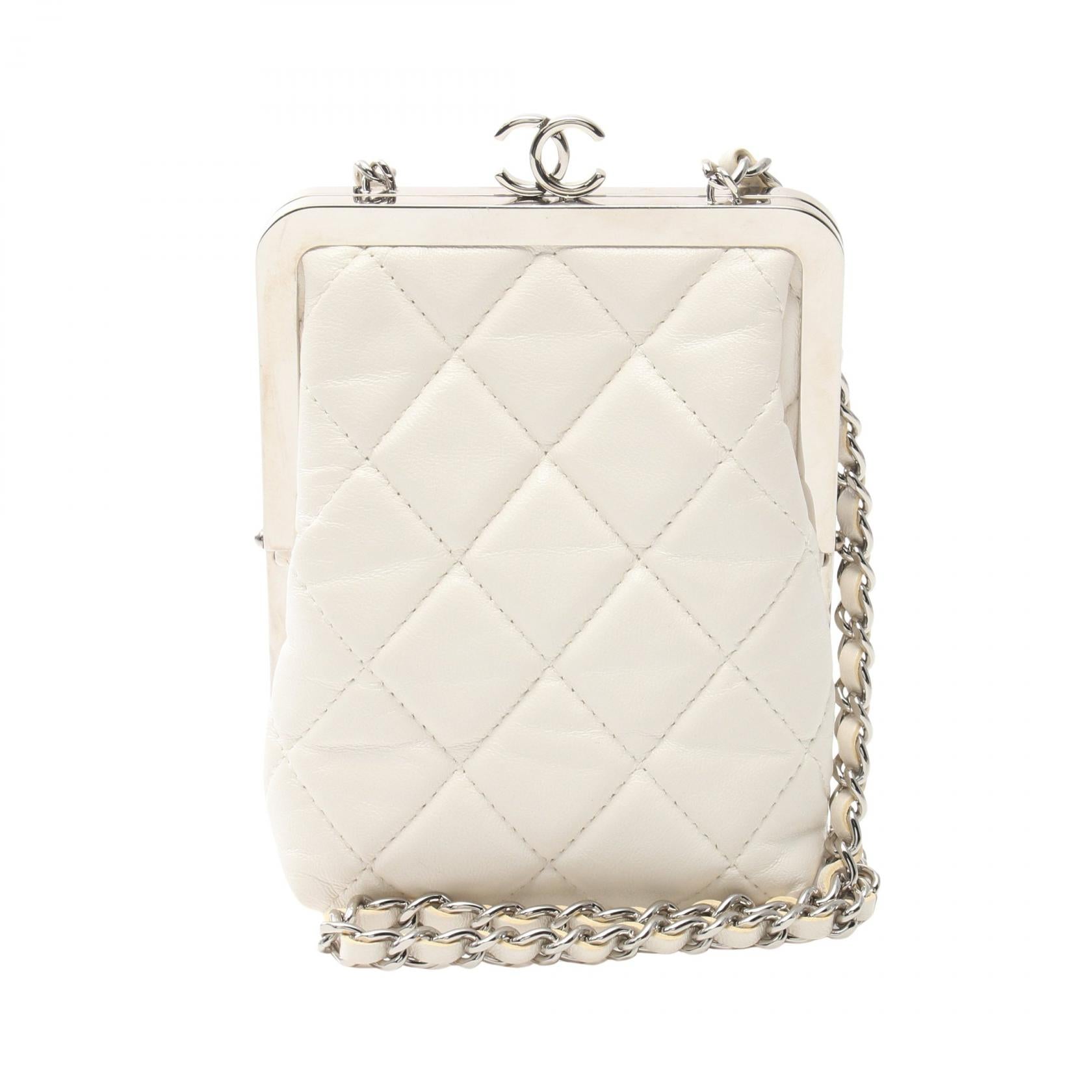 Chanel Matelasse Leather Plastic Shoulder Bag AP2496