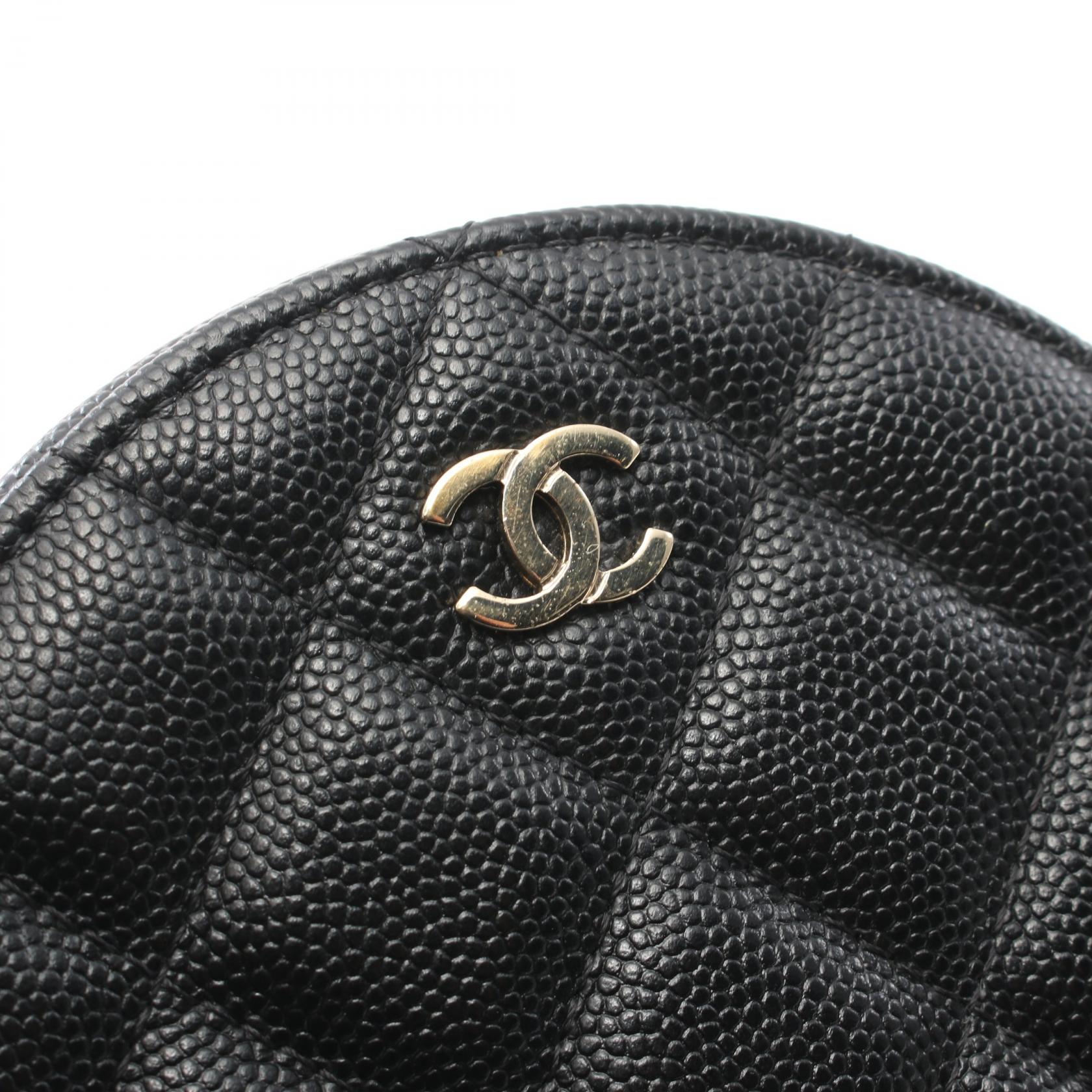 Chanel Matelasse Leather Shoulder Bag Black