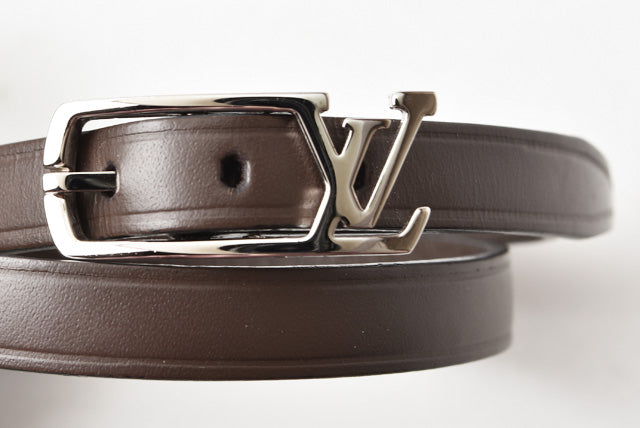 Louis Vuitton Leather Bracelet M6258D in Excellent Condition