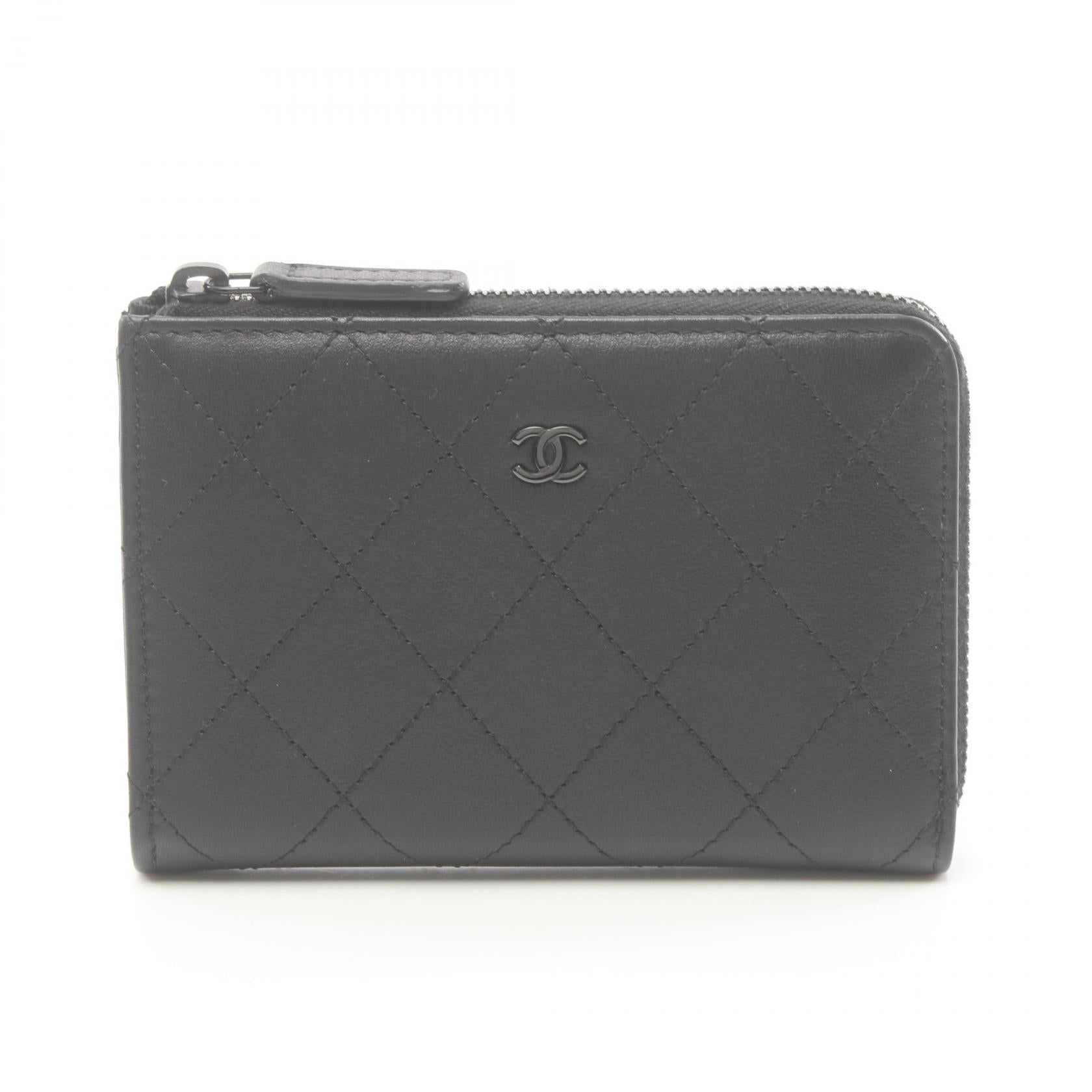 Chanel Lambskin Matelasse Round Wallet Black