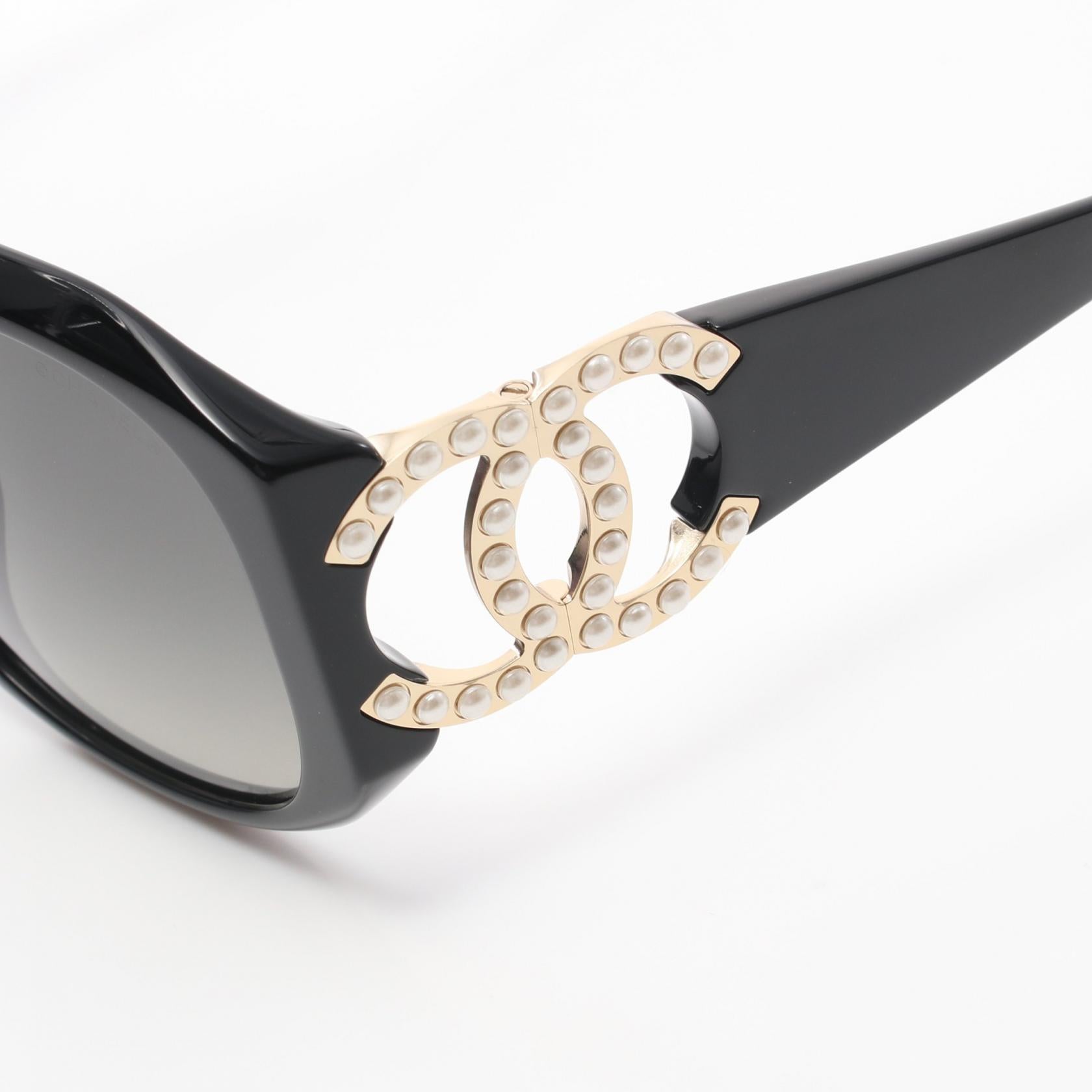 Chanel Coco Mark Sunglasses Black