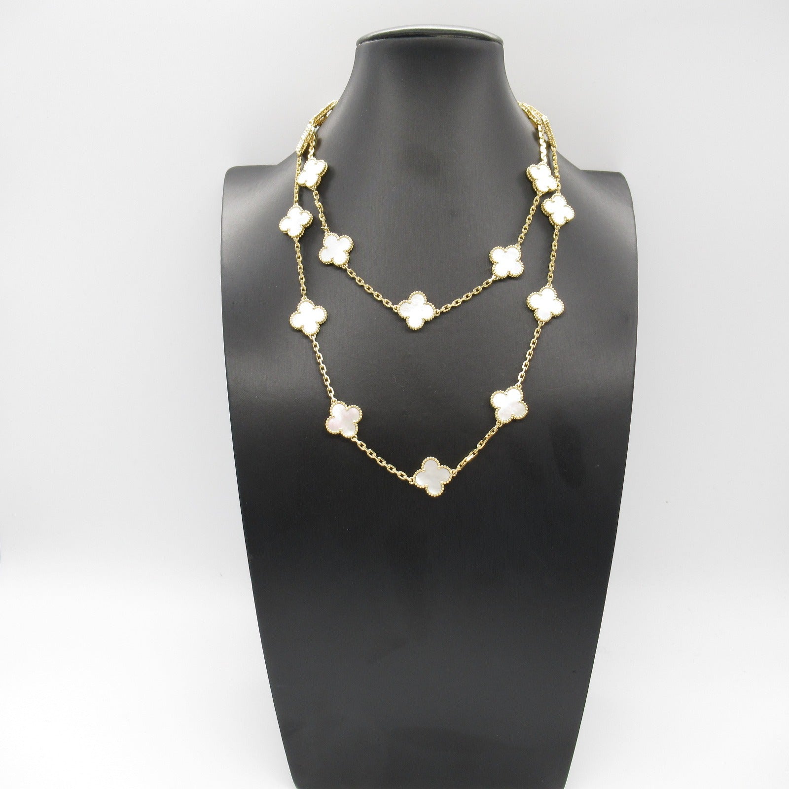 Van Cleef & Arpels Vintage Alhambra Long Necklace 20 Motifs K18 Yellow Gold Mother of Pearl