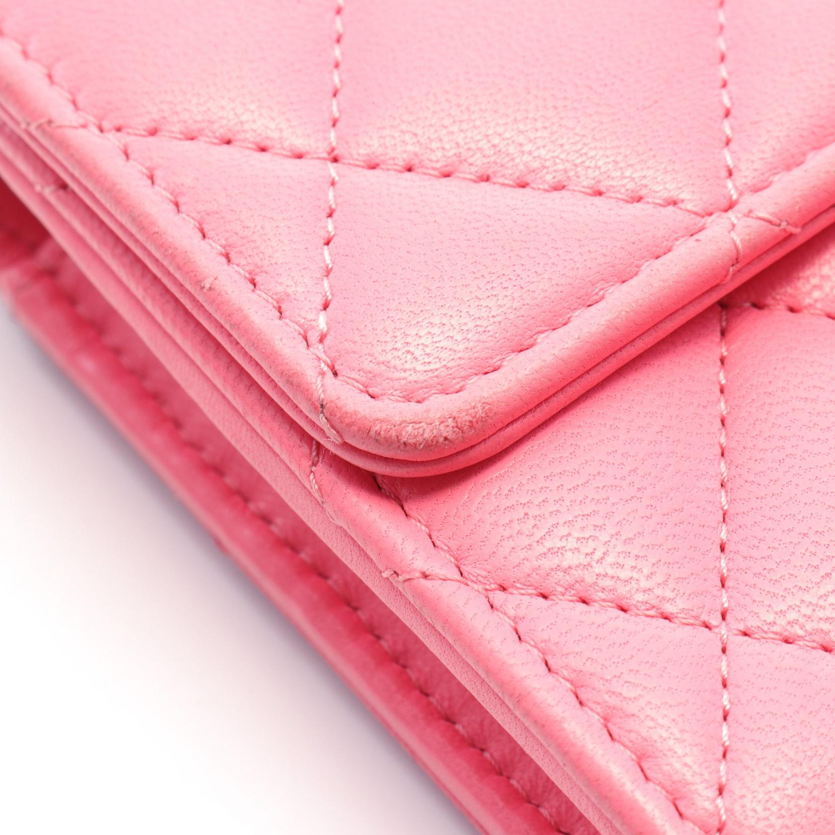 Chanel Matelasse Leather Bifold Wallet Pink